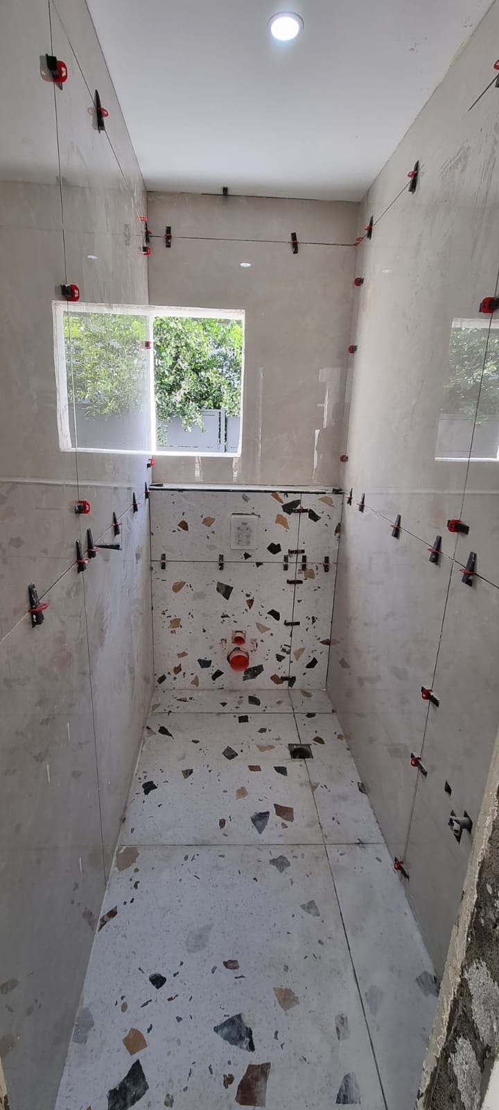 ריצוף פנים וחוץ