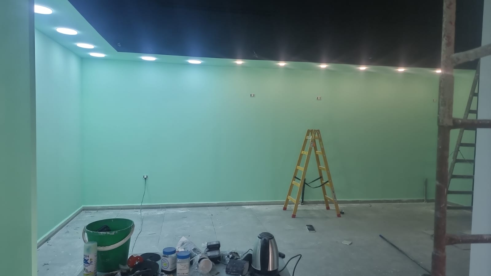 שיפוץ והקמת עסק חנות 120 מ"ר