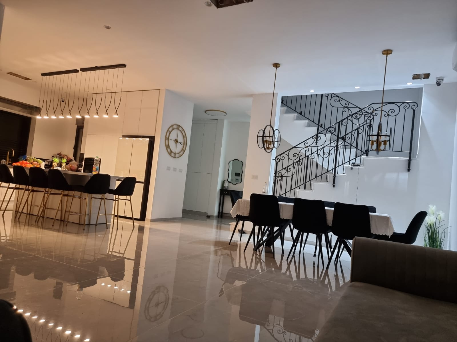 שיפוץ והקמת עסק חנות 120 מ"ר