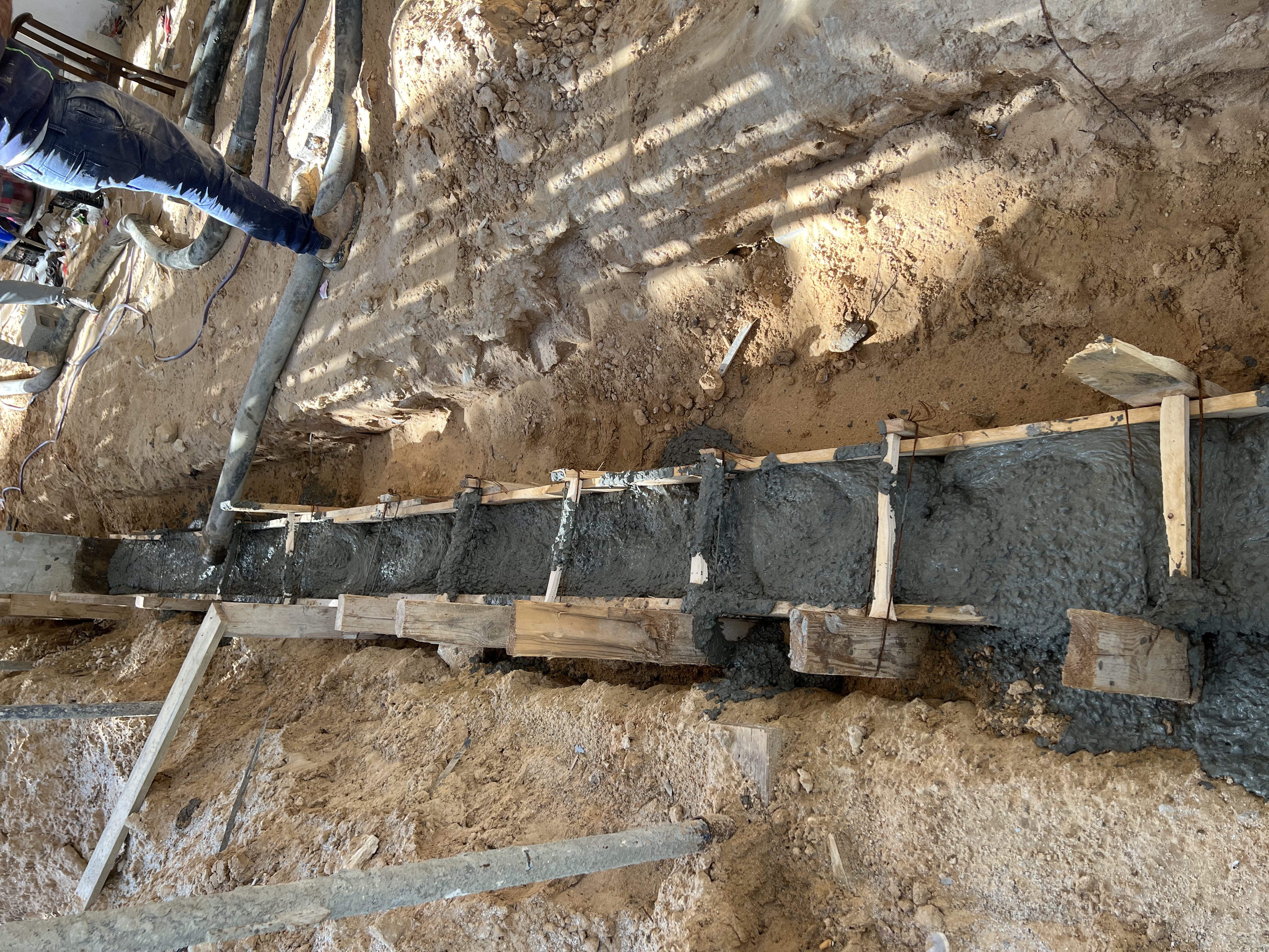 שיפוץ, שיקום וחידוש בניין ישן עם בניית מרפסות