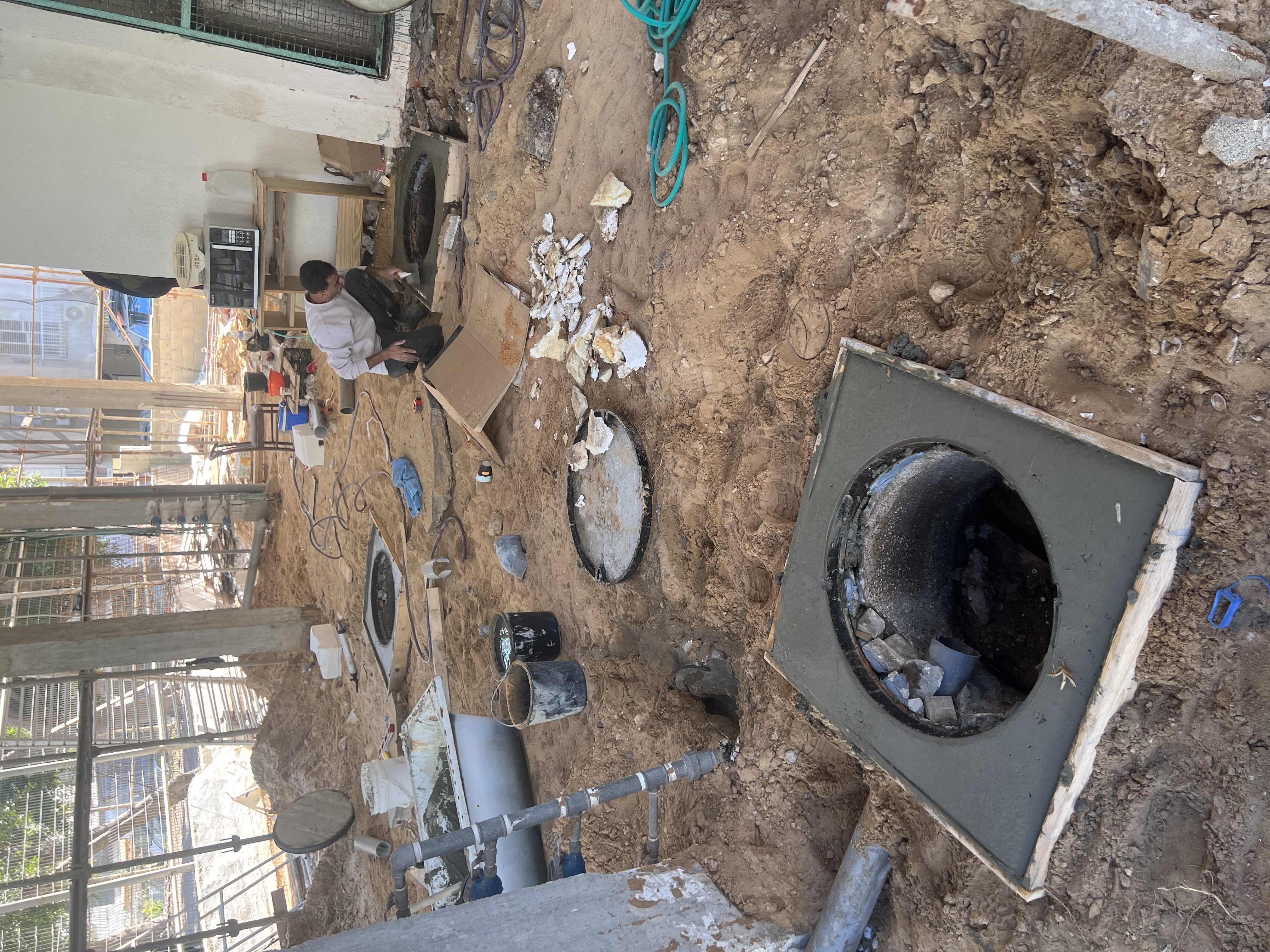 שיפוץ, שיקום וחידוש בניין ישן עם בניית מרפסות