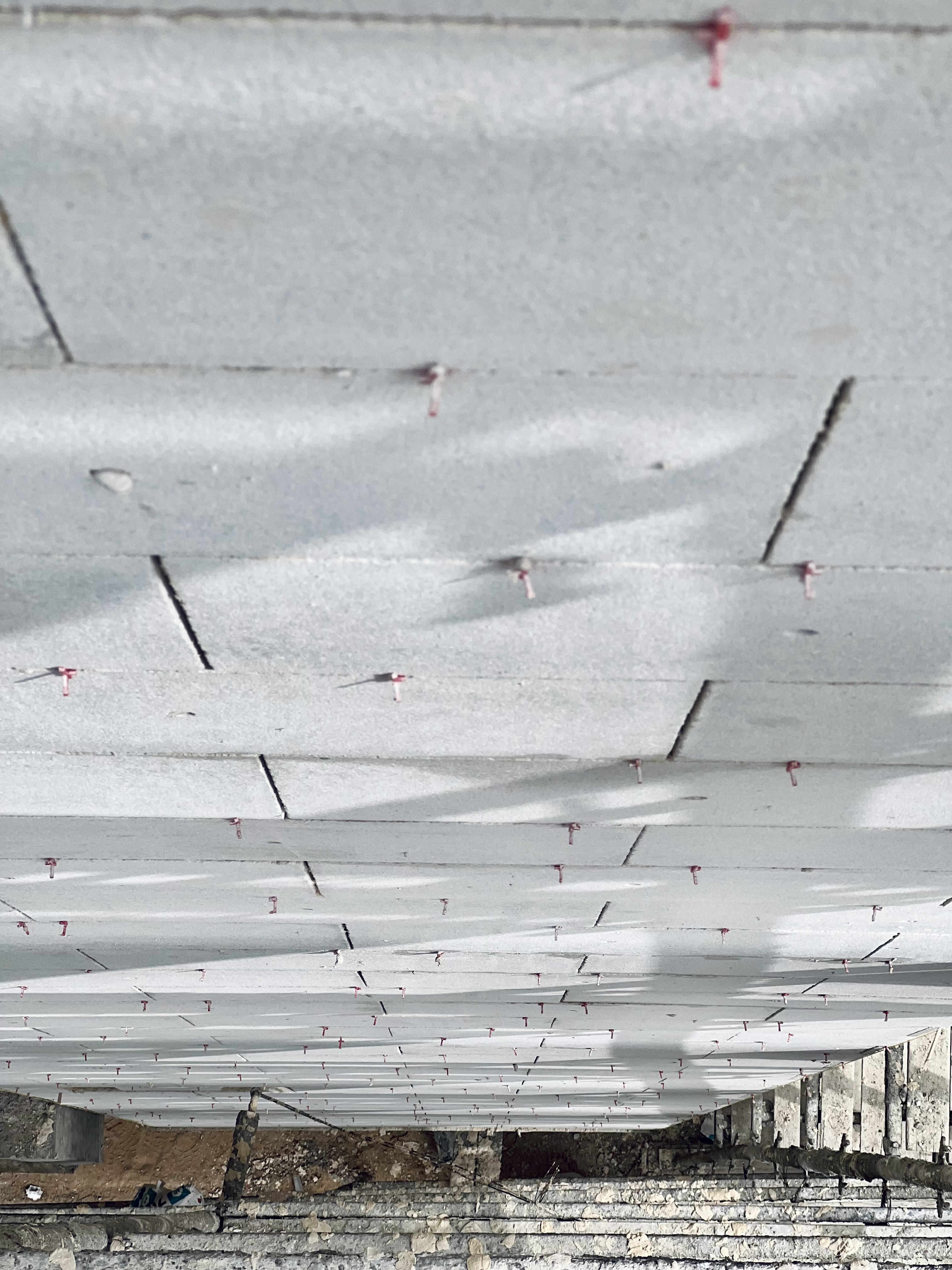 שיפוץ, שיקום וחידוש בניין ישן עם בניית מרפסות