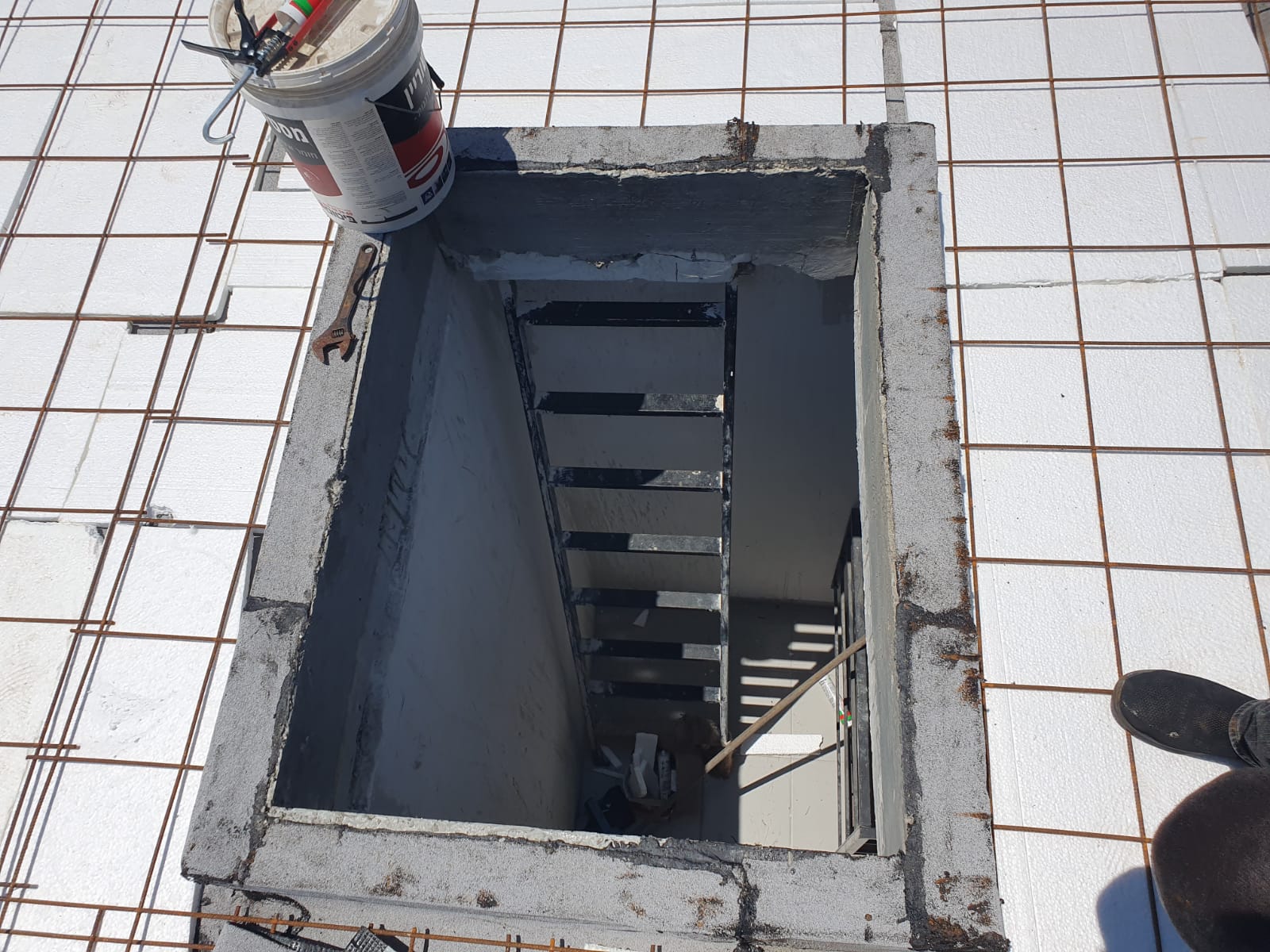 קונסטרוקציות ובניה