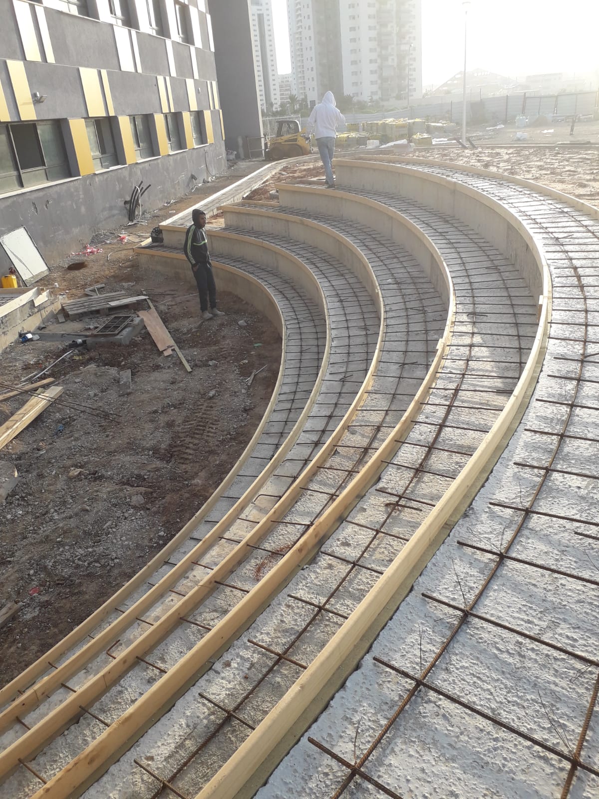 קונסטרוקציות ובניה