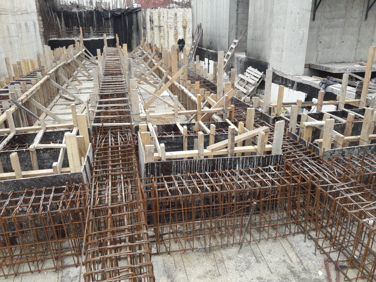 קונסטרוקציות ובניה