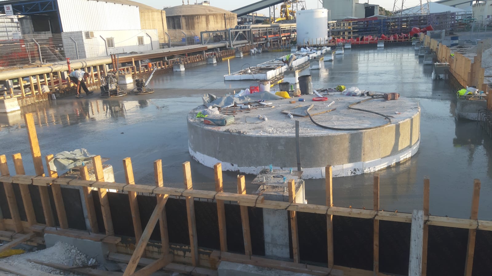 החלקות בטון