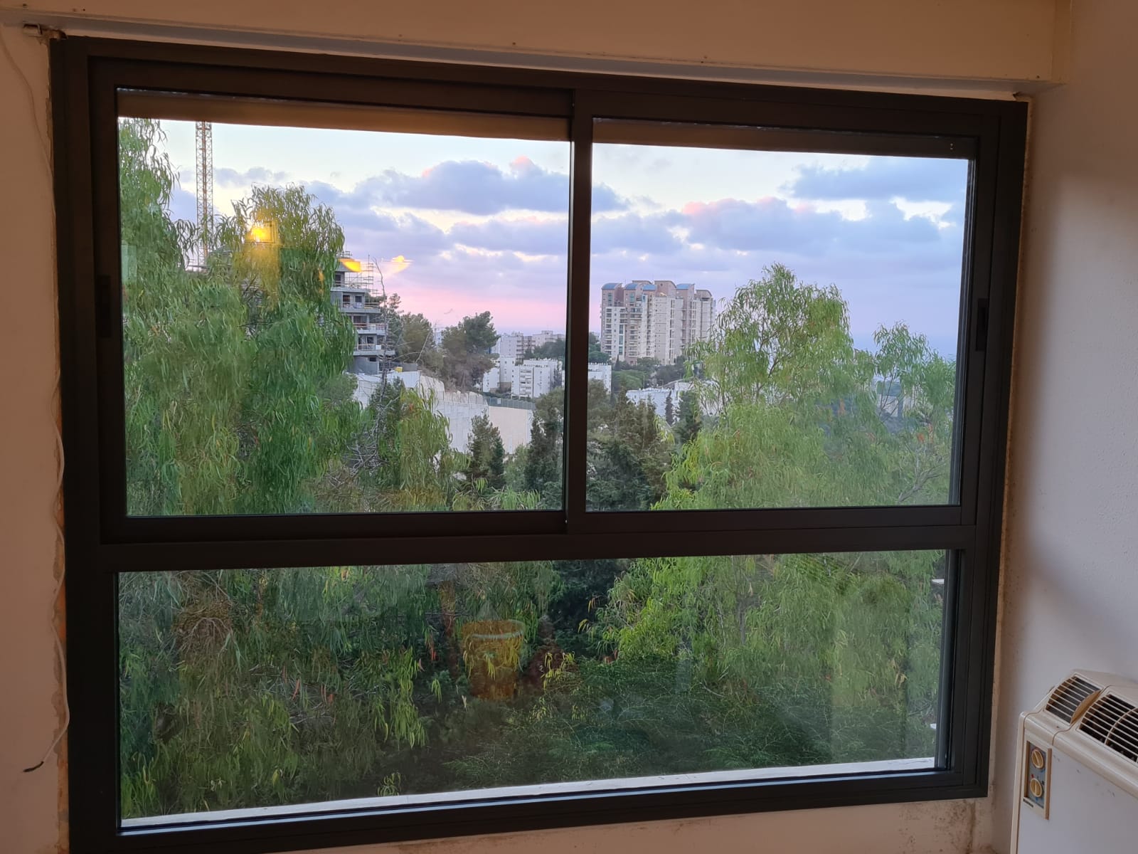 חלונות, חלונות מיוחדים