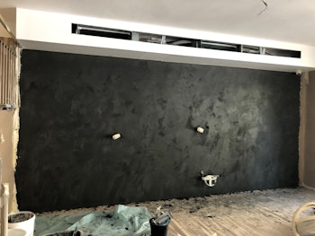 קיר סלון דקורטיבי מיקרוטופינג