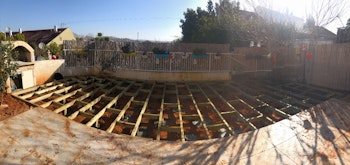 עבודת דק כ-70 מטר רבוע