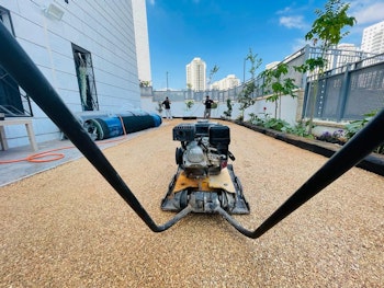 הקמת גינה , כולל מערכת השקיה ותאורה