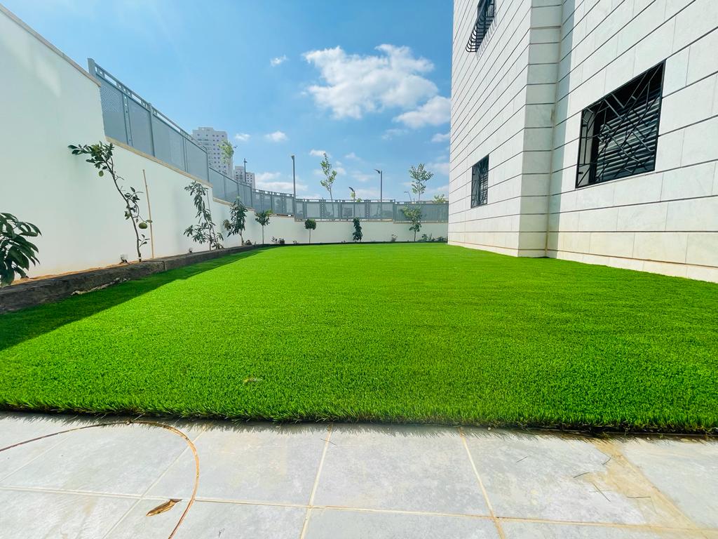 הקמת גינה , כולל מערכת השקיה ותאורה