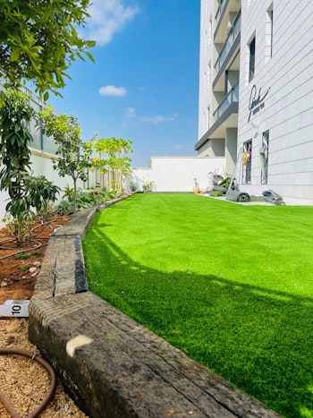 הקמת גינה , כולל מערכת השקיה ותאורה