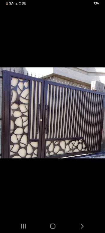 דלתות כניסה