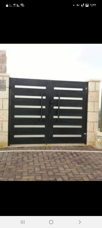 דלתות כניסה