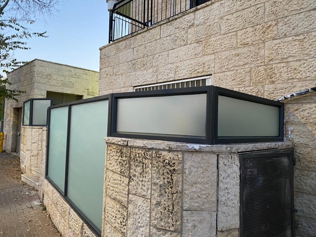 אלומיניום ותריסים