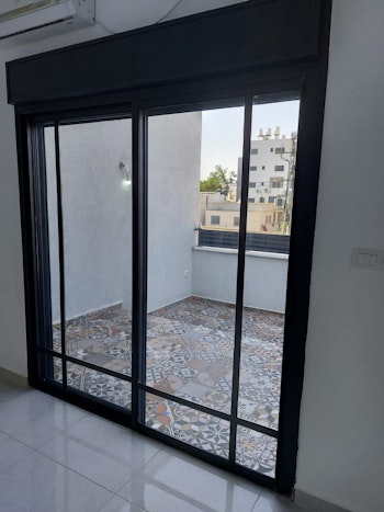 אלומיניום ותריסים