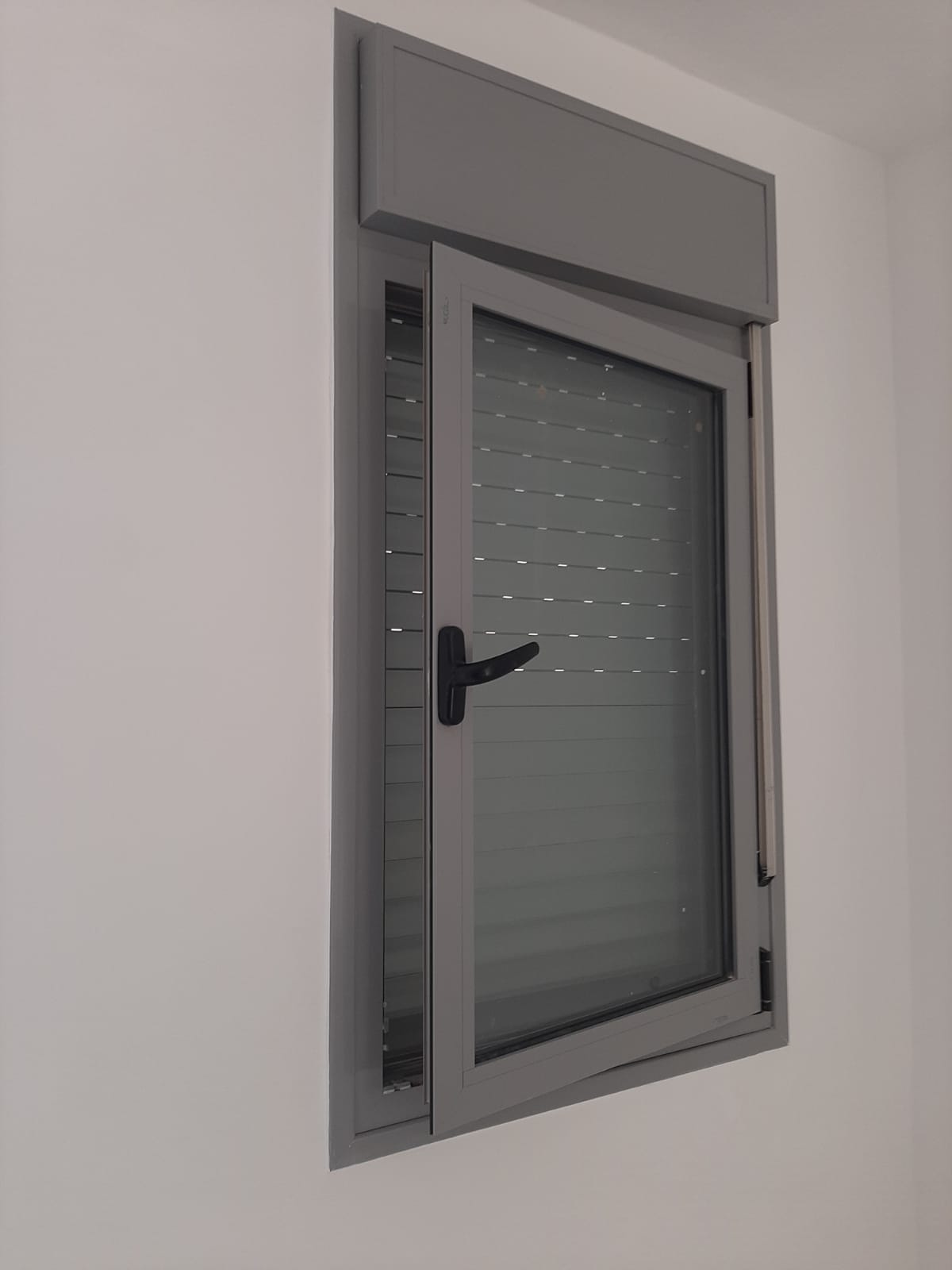 אלומיניום ותריסים