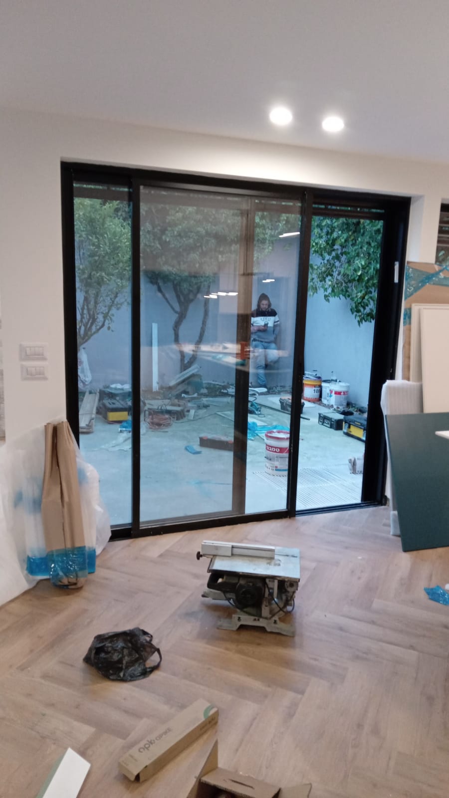 אלומיניום ותריסים