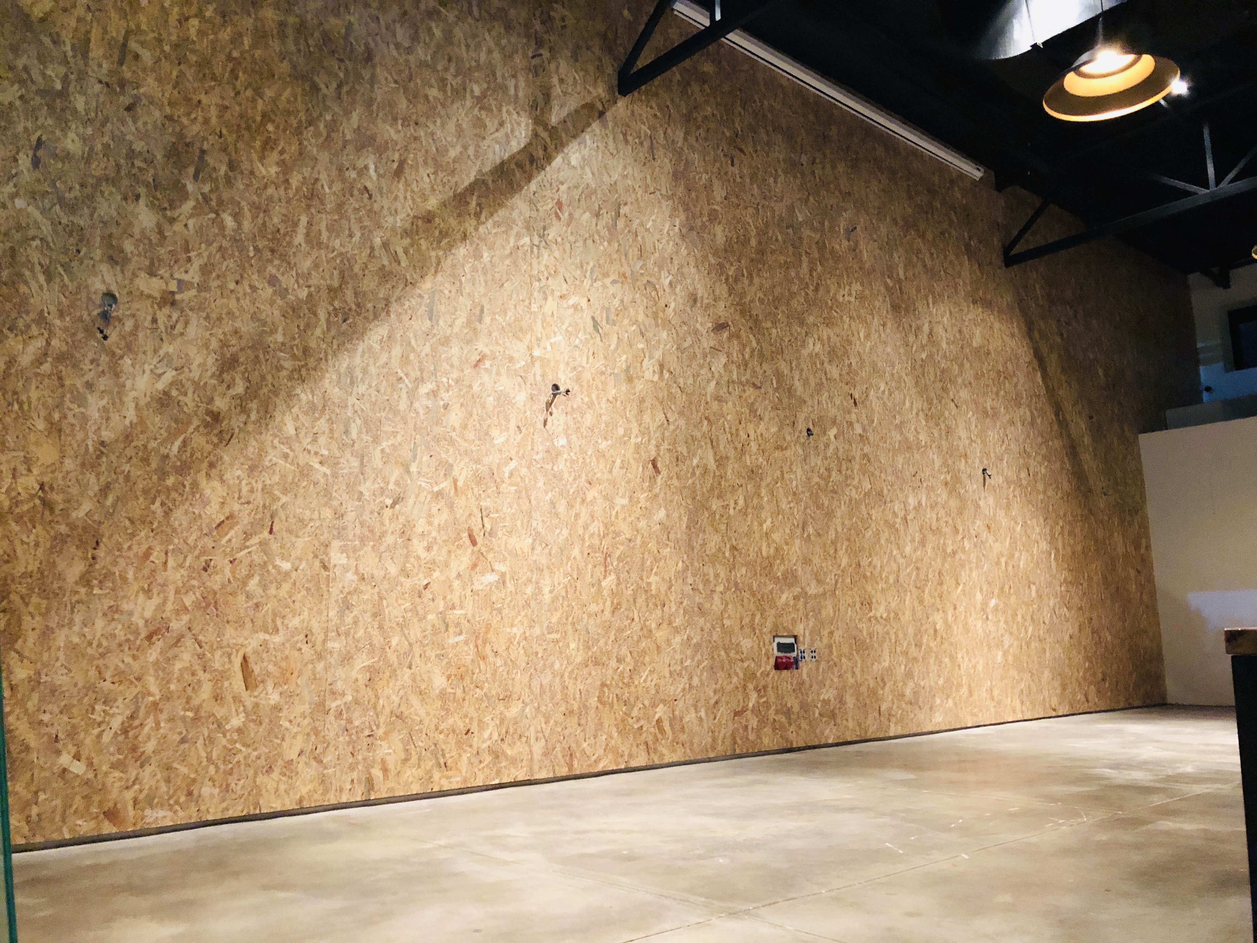 קיר דקורטיבי מעץ  לאולם אירועים