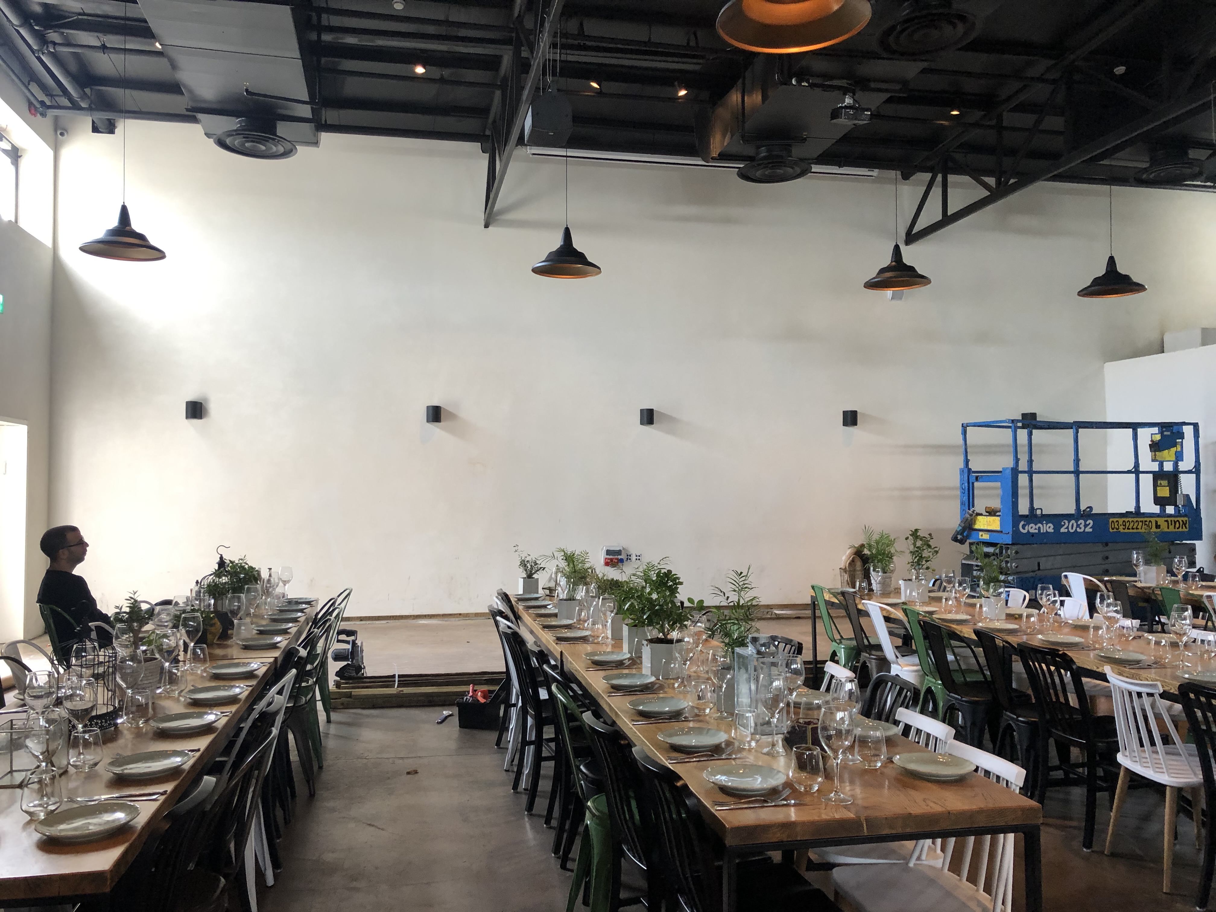 קיר דקורטיבי מעץ  לאולם אירועים