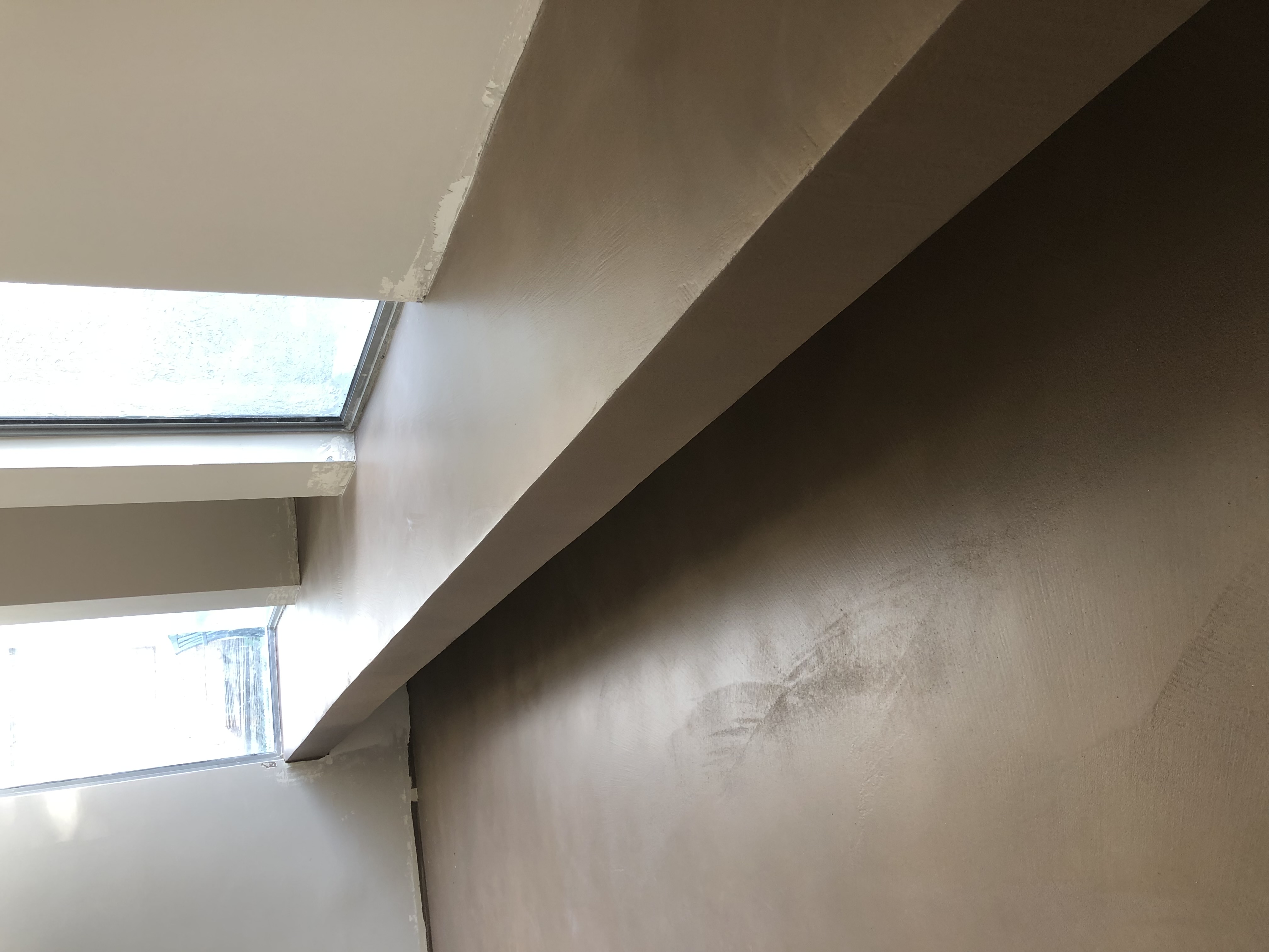 מיקרוטופינג גוון חום לפני ואחרי.