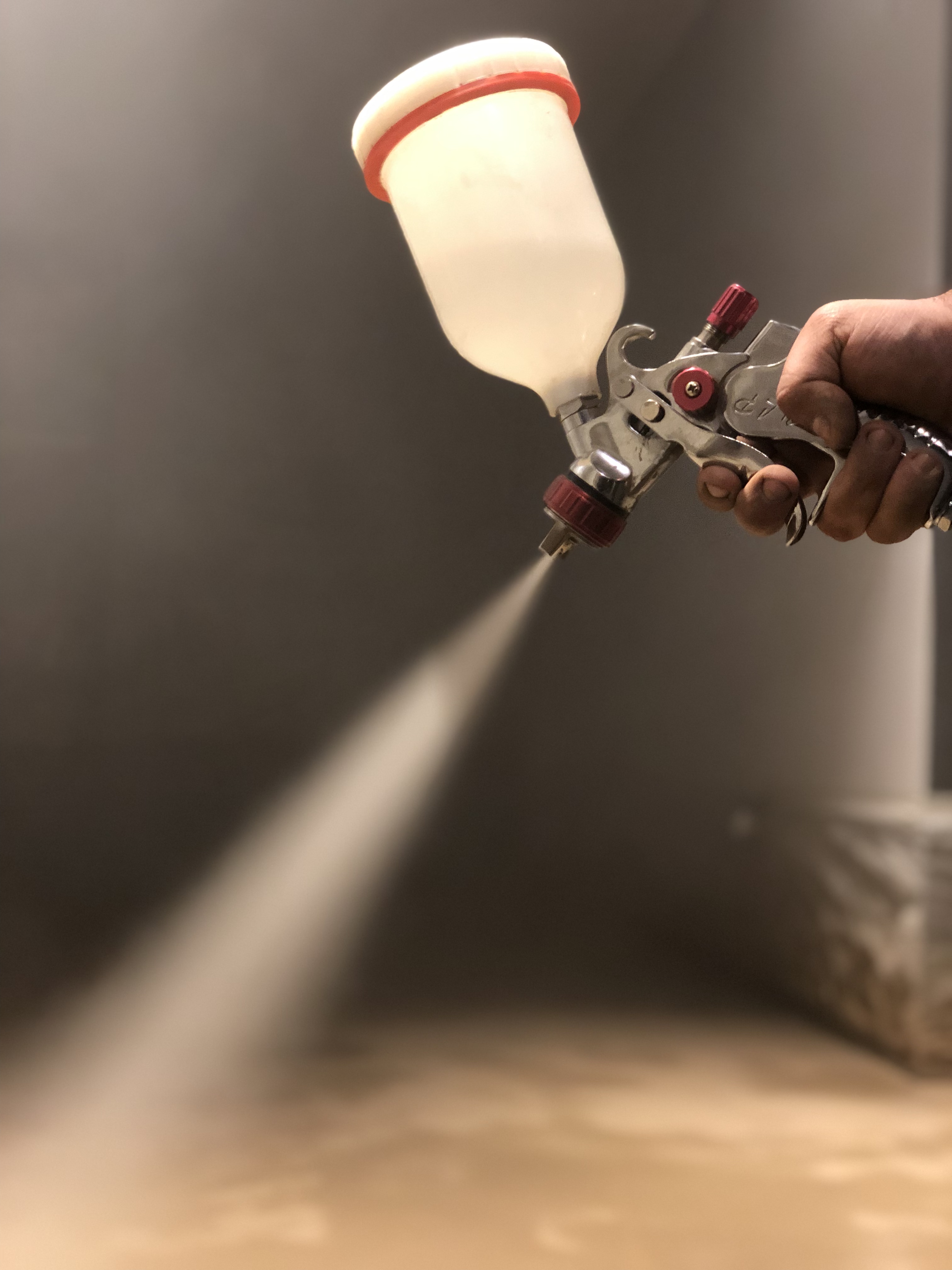 מיקרוטופינג גוון חום לפני ואחרי.