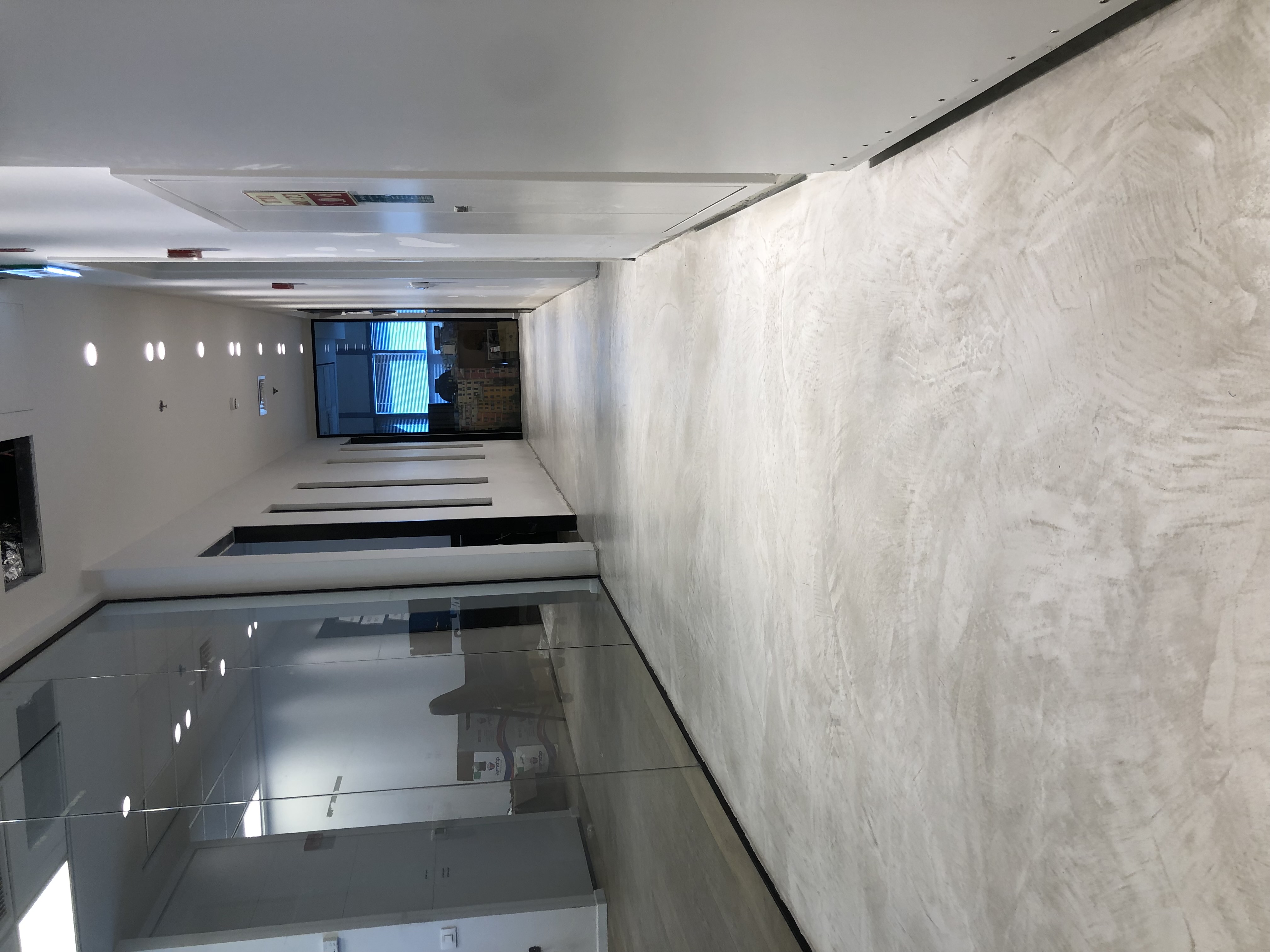 בניין בית טיוטה  חיפוי ריצפה לפני ואחרי