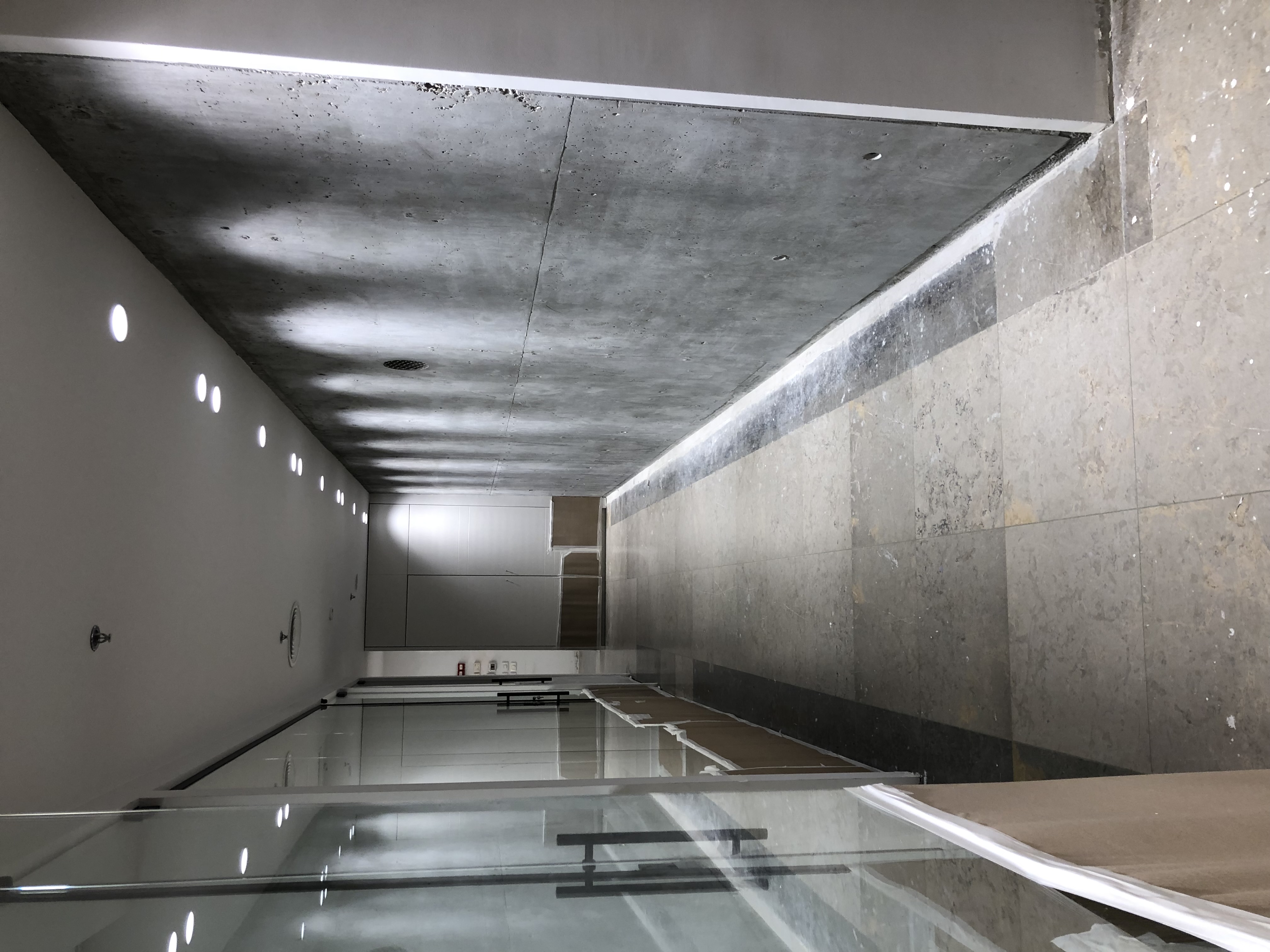 בניין בית טיוטה  חיפוי ריצפה לפני ואחרי