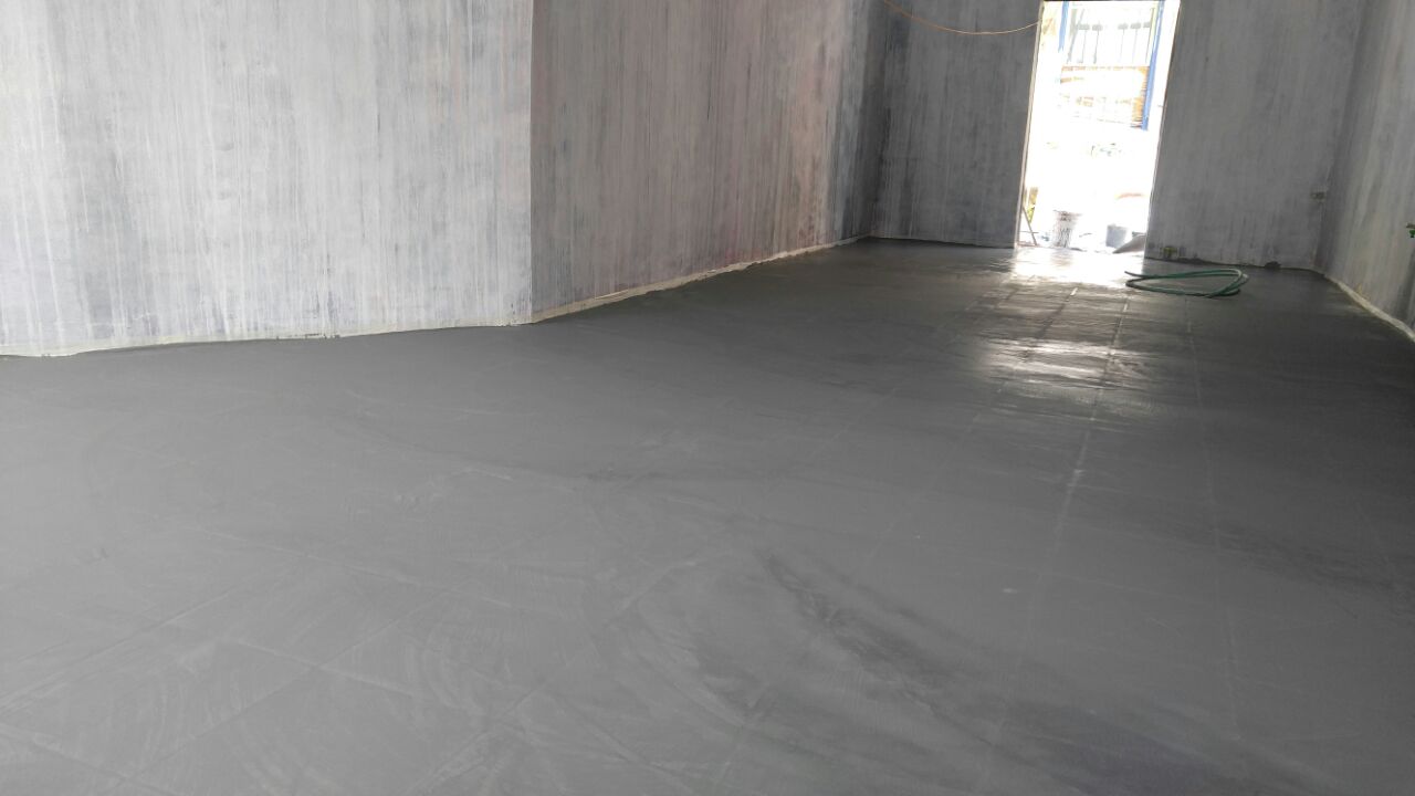 מיקרוטופינג שחור , תל אביב חנות בגדים