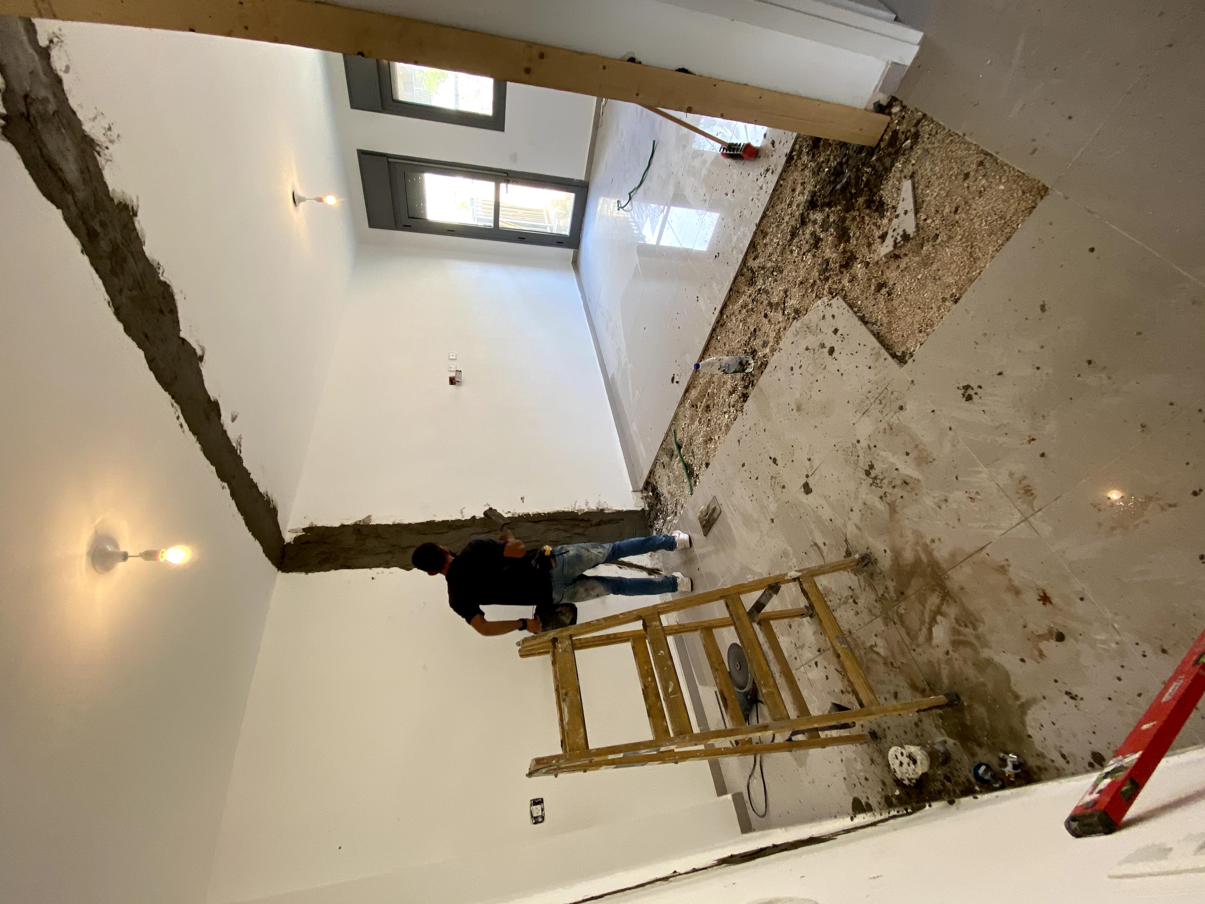 שיפוץ לדירה מקבלן + הוספה 2 חדרים בבניה