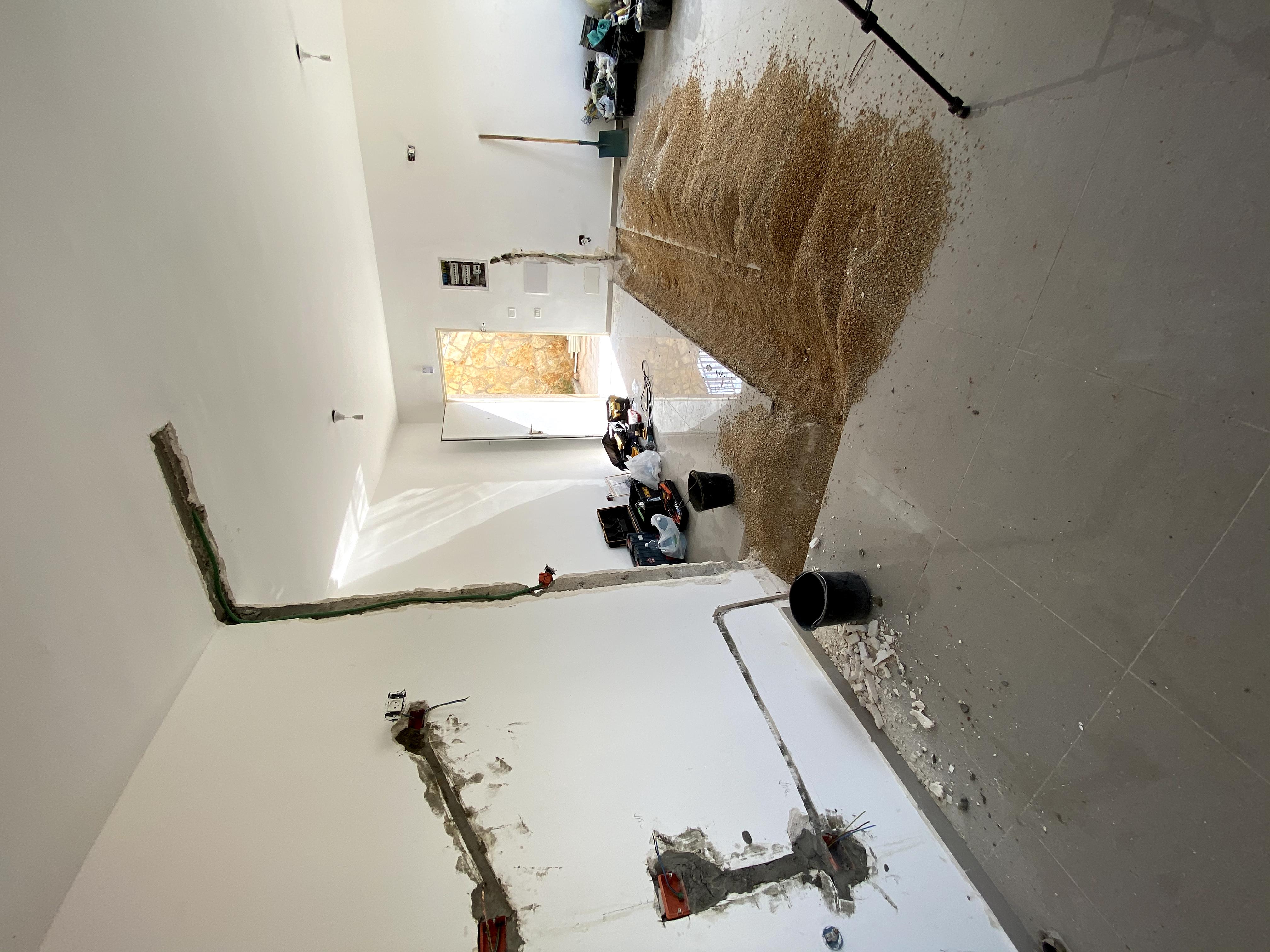 שיפוץ לדירה מקבלן + הוספה 2 חדרים בבניה