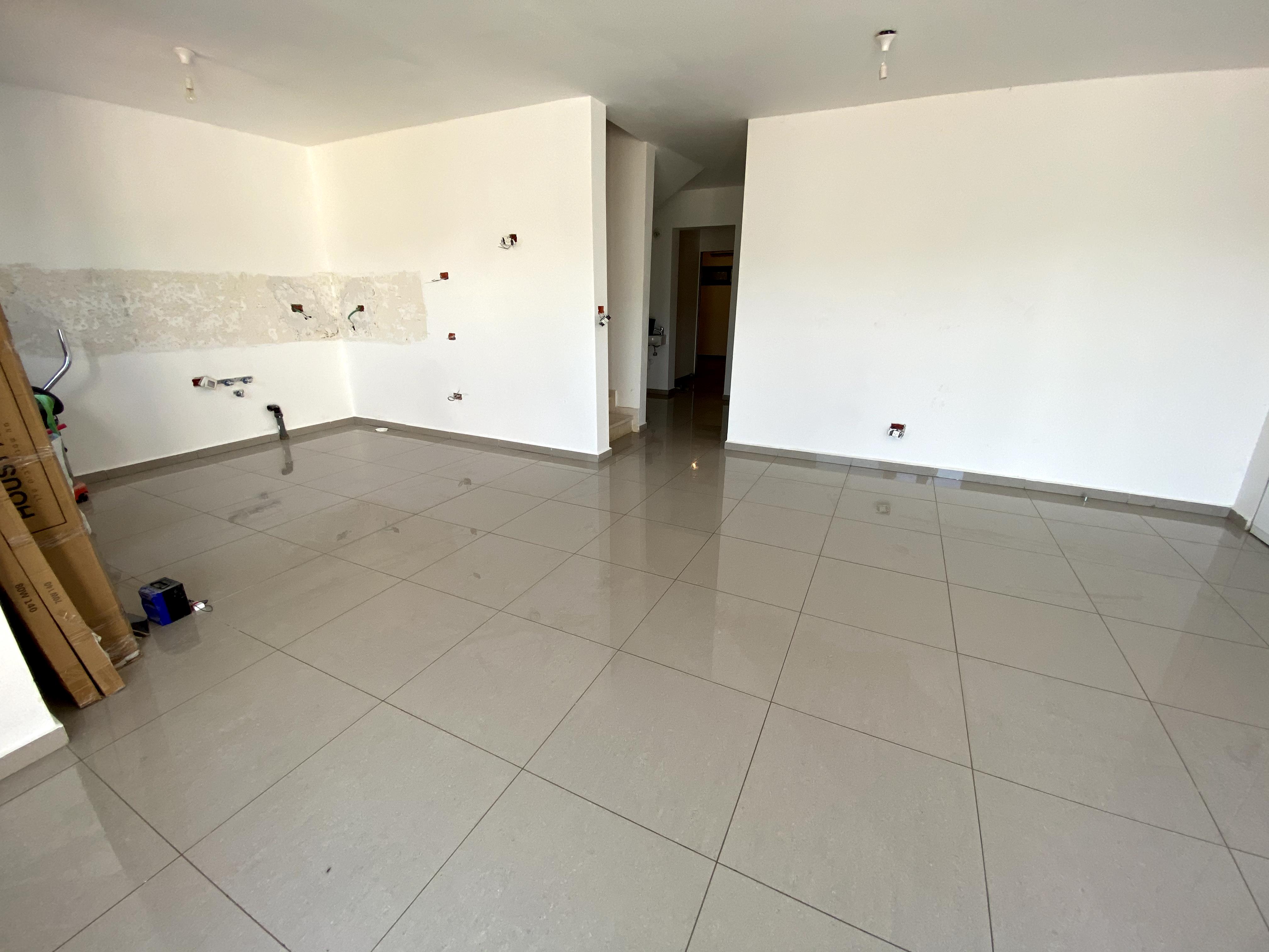 שיפוץ לדירה מקבלן + הוספה 2 חדרים בבניה