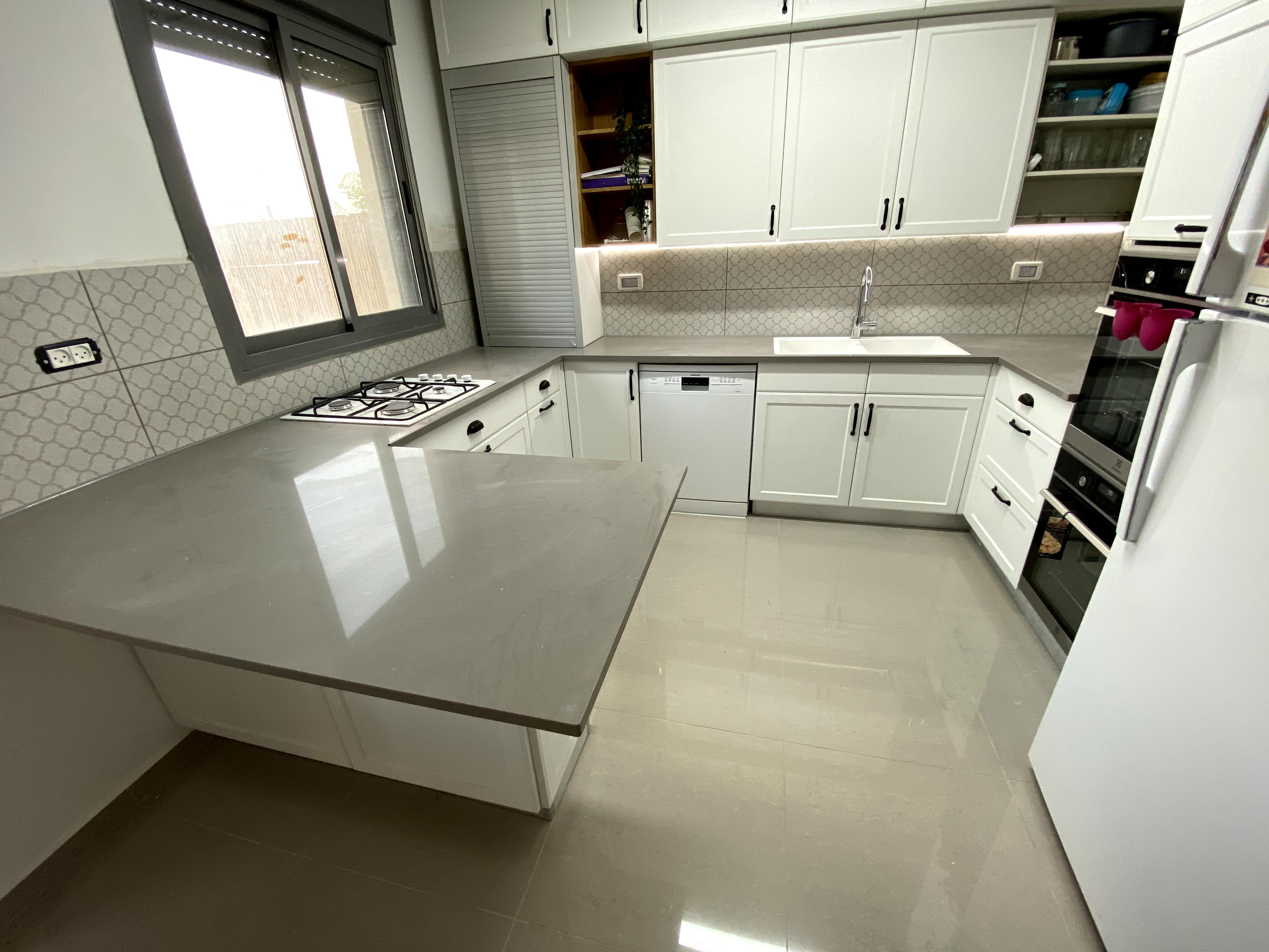 שיפוץ לדירה מקבלן + הוספה 2 חדרים בבניה