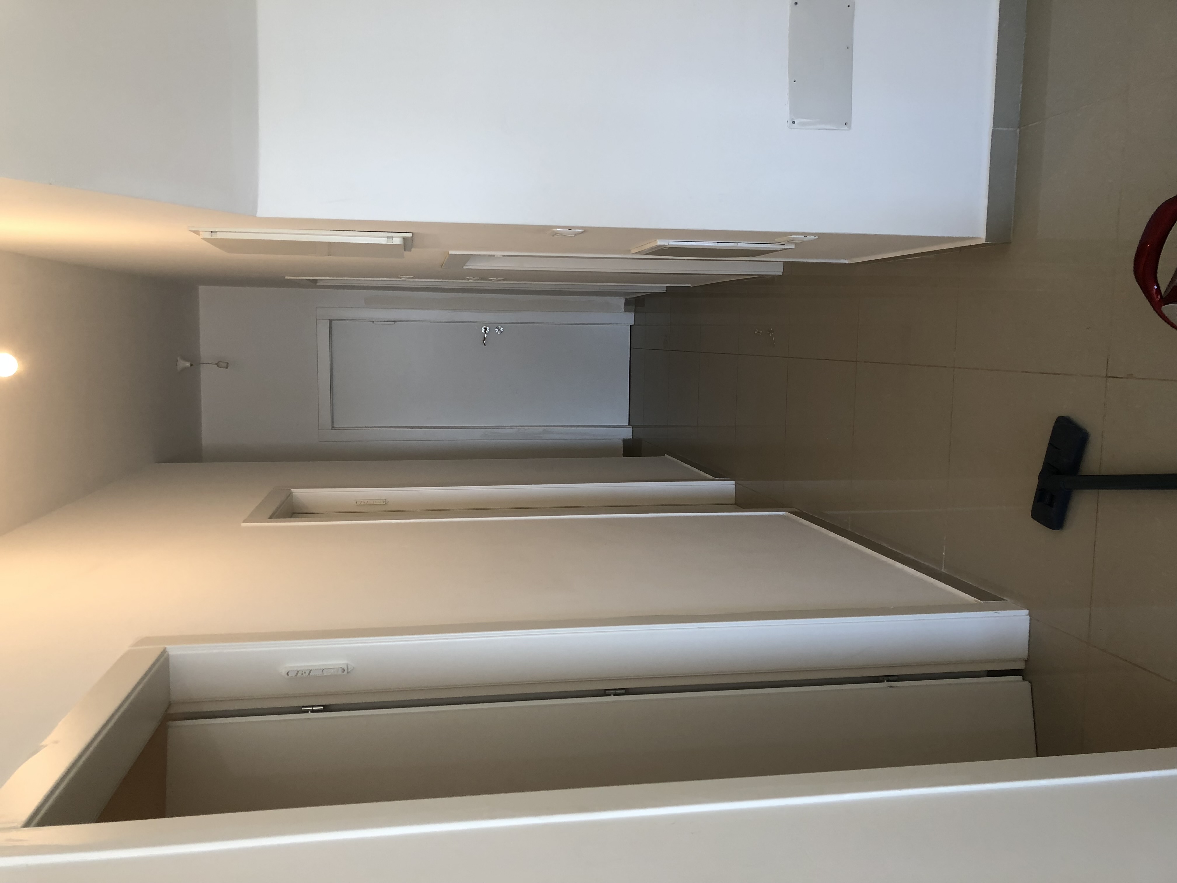 צביעה כללית לבית 5 חדרים .