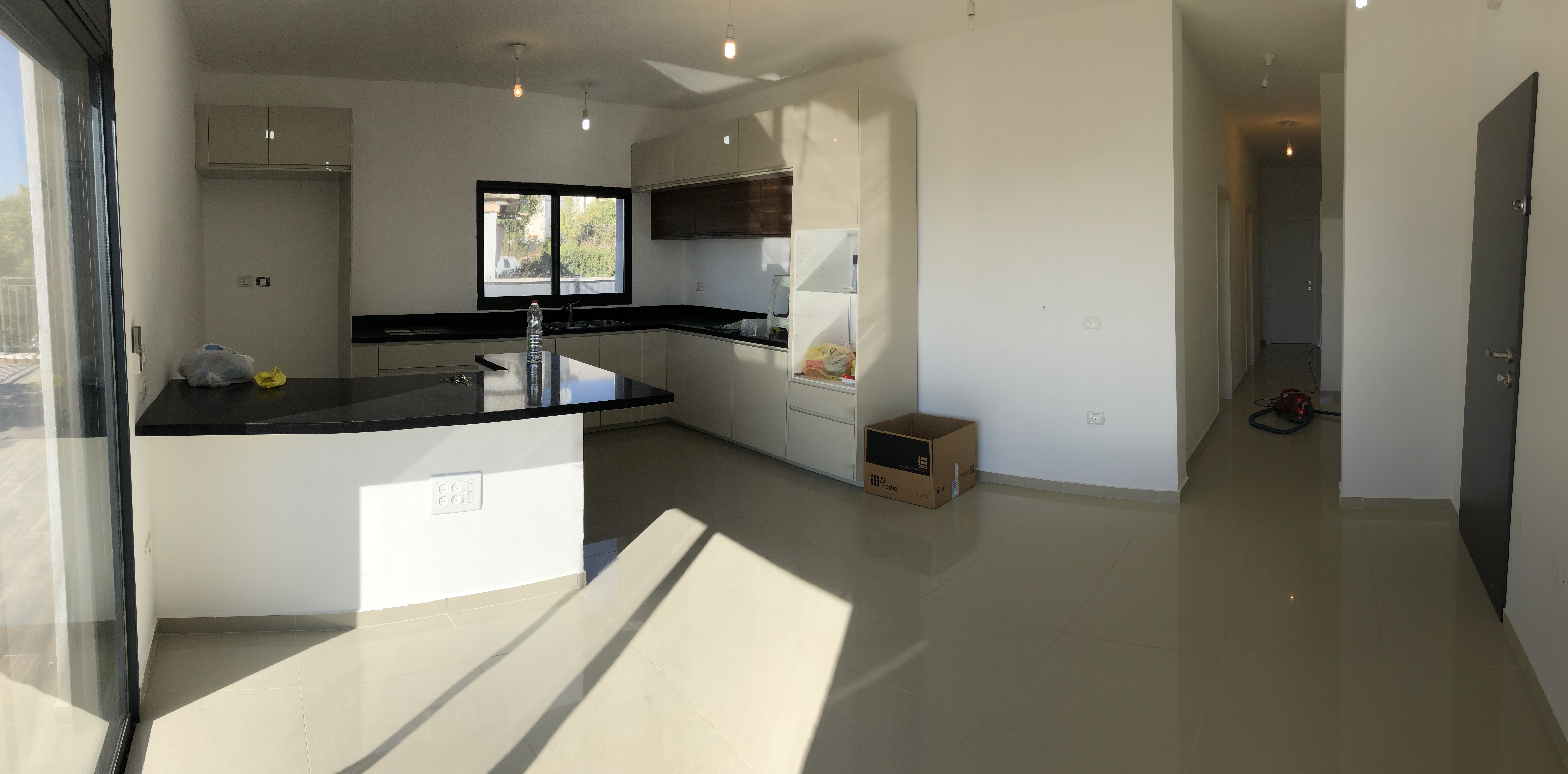 צביעה כללית לבית 5 חדרים .