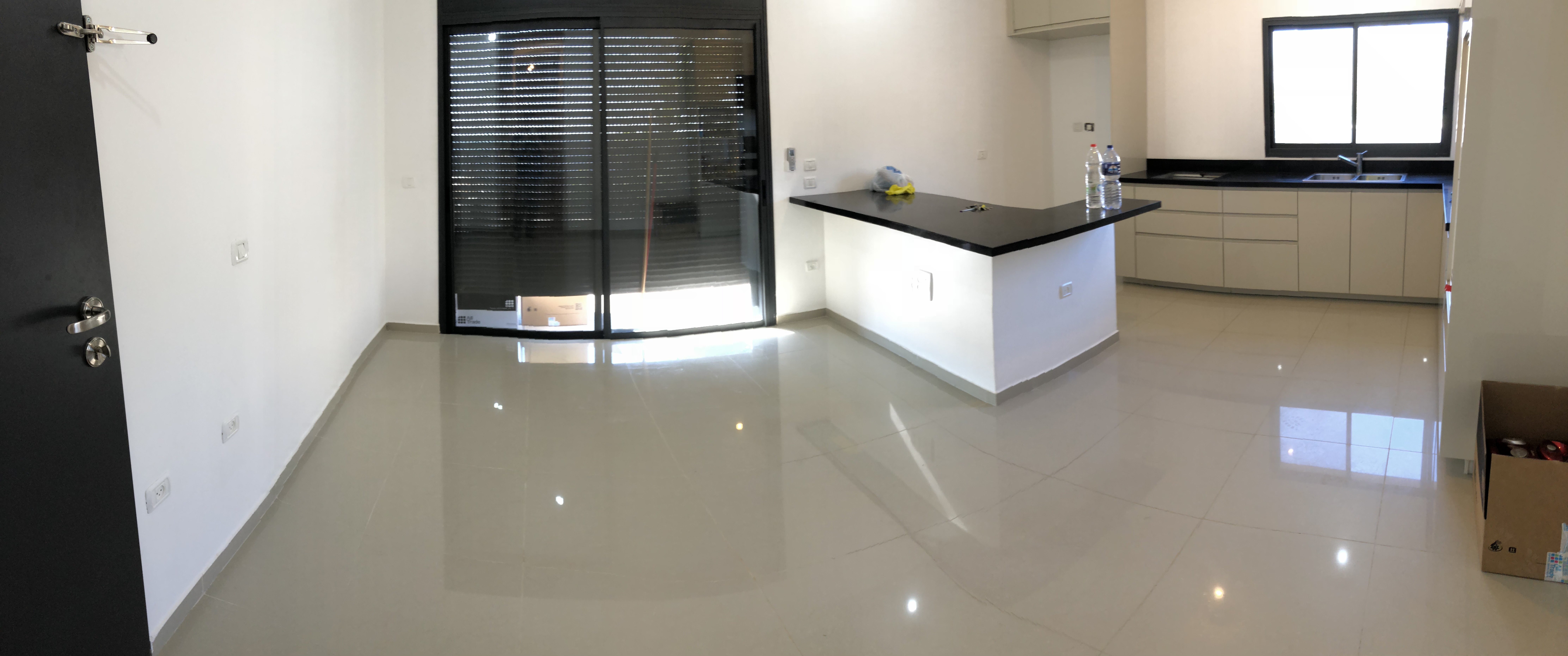 צביעה כללית לבית 5 חדרים .