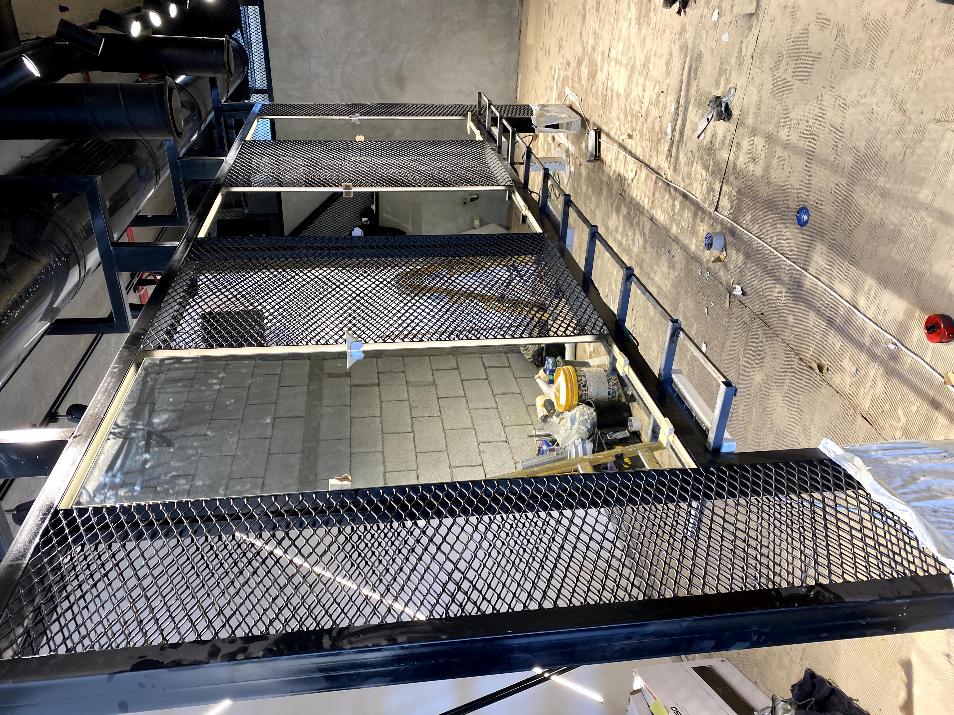 המספרה ! תכנון עיצוב וביצוע על ידי  .