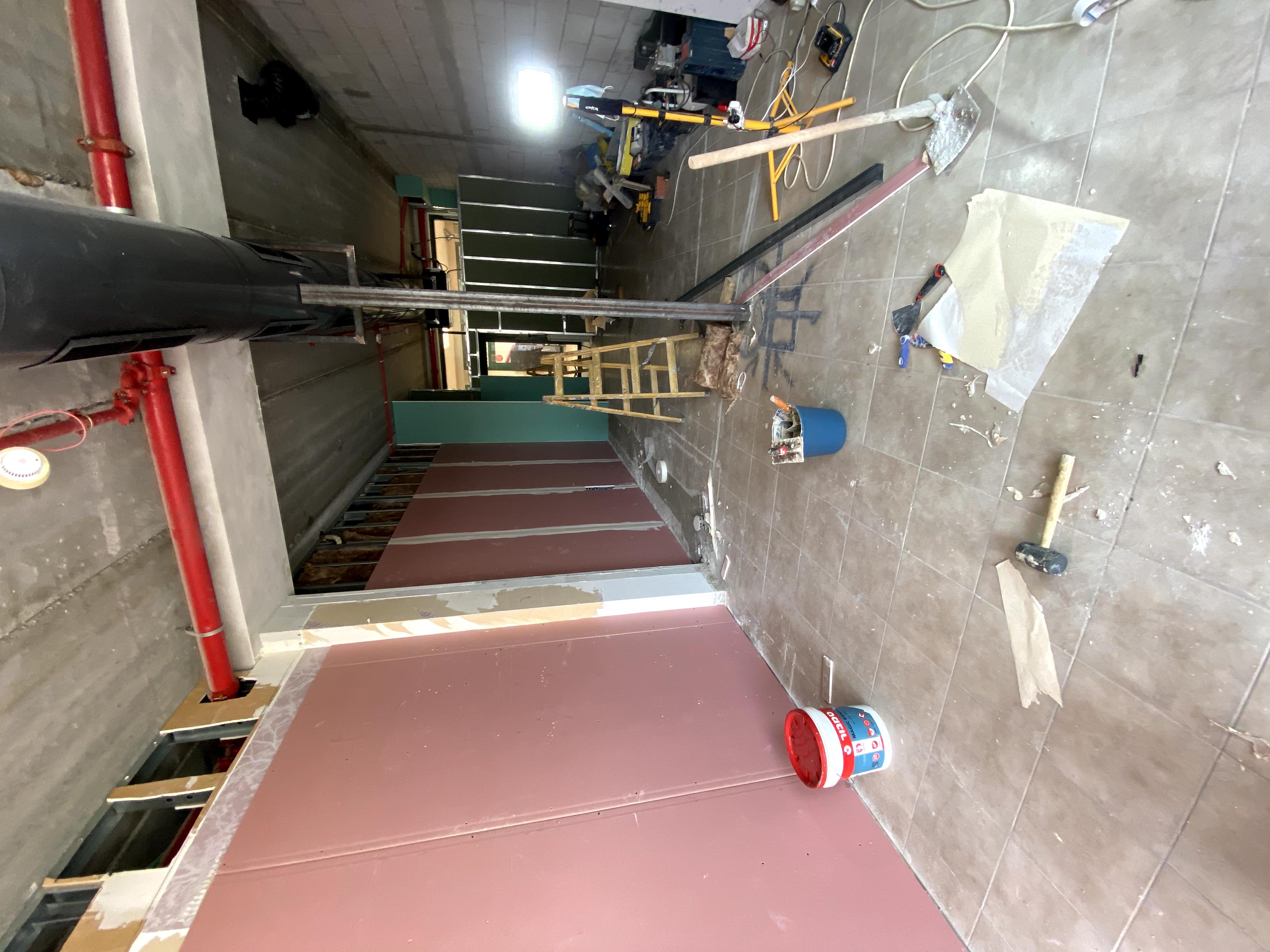 המספרה ! תכנון עיצוב וביצוע על ידי  .