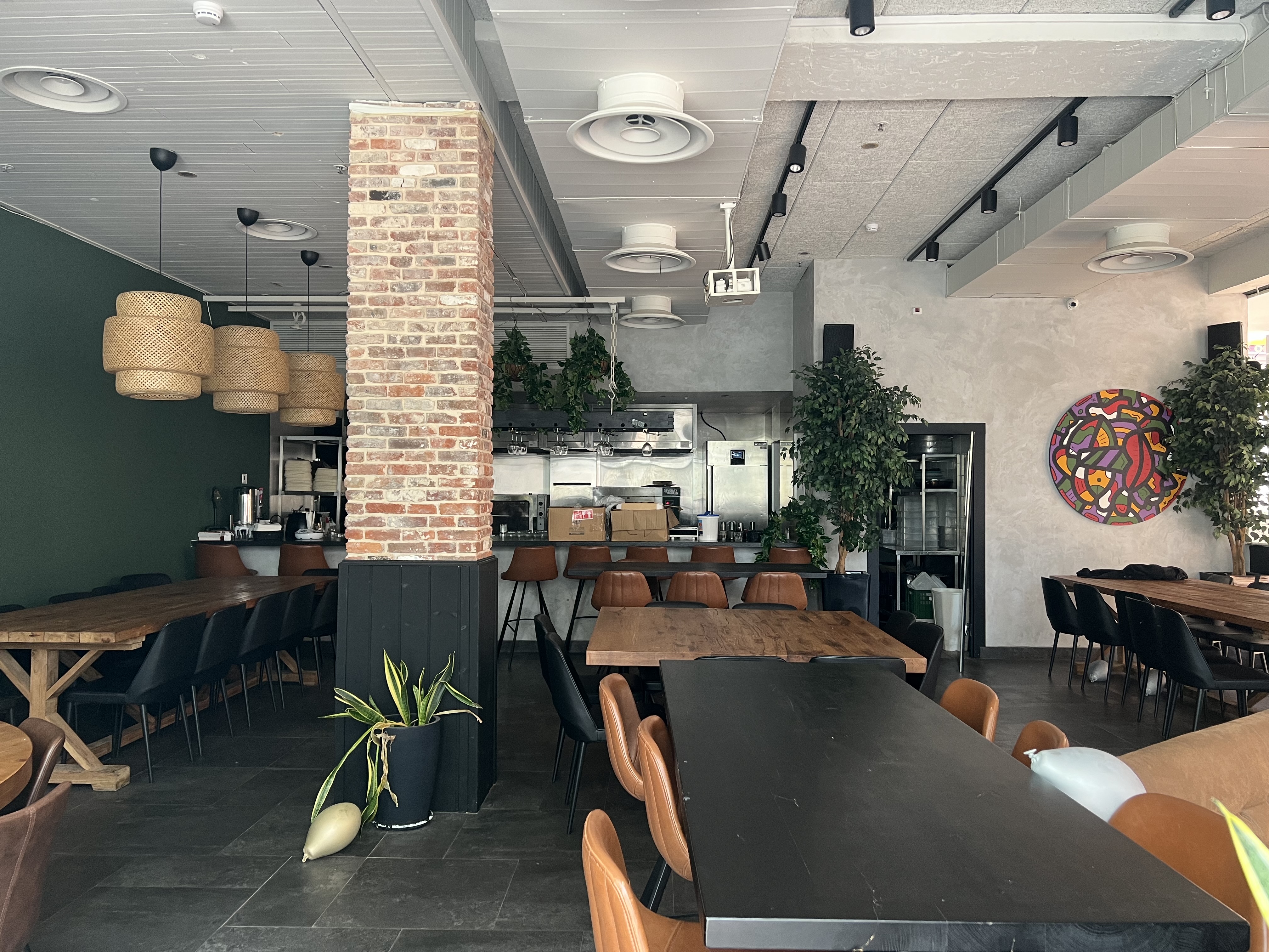 חיפוי קירות דקורטיבי אולם אירועים בוטיק קניון ערים