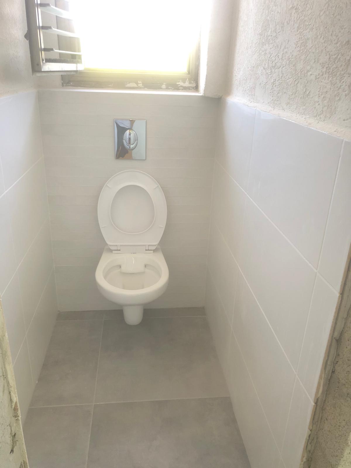 שיפוץ 2 חדרי אמבטיה קומפלט