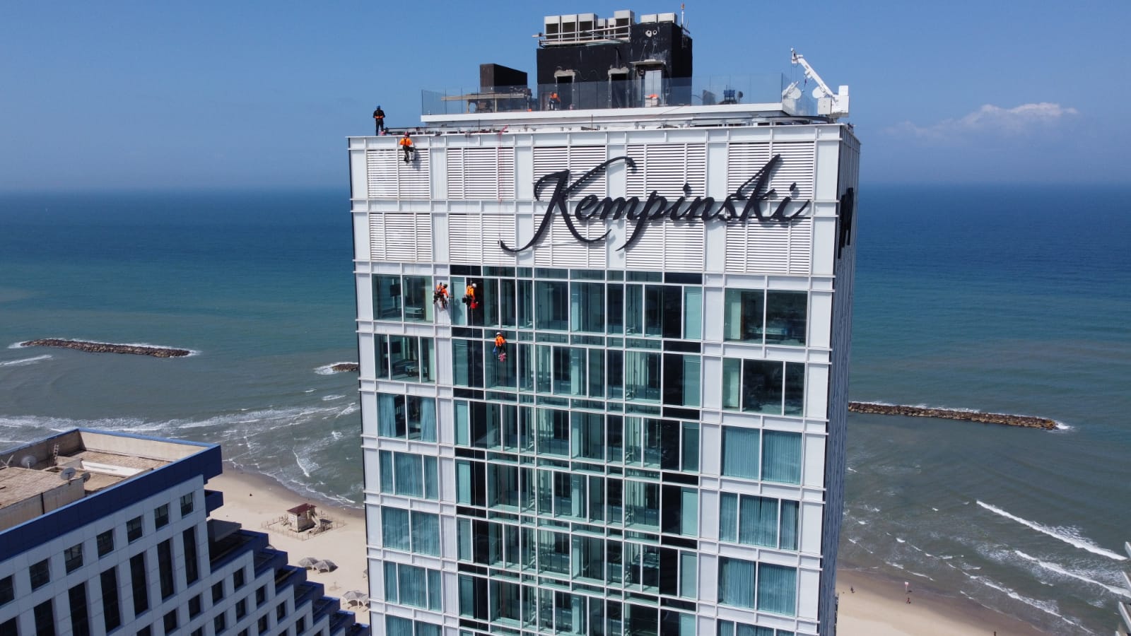 ניקיון חלונות