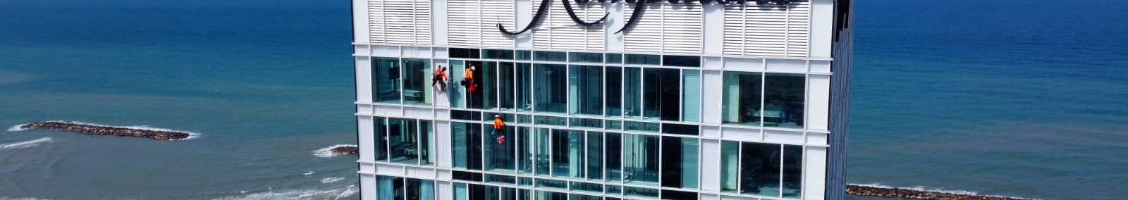 צילום מעבודה של חיים וינברג