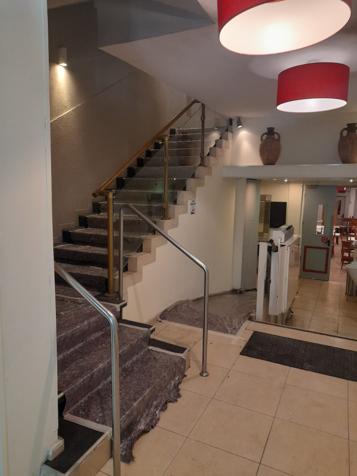 שיפוץ מלון לאונרדו