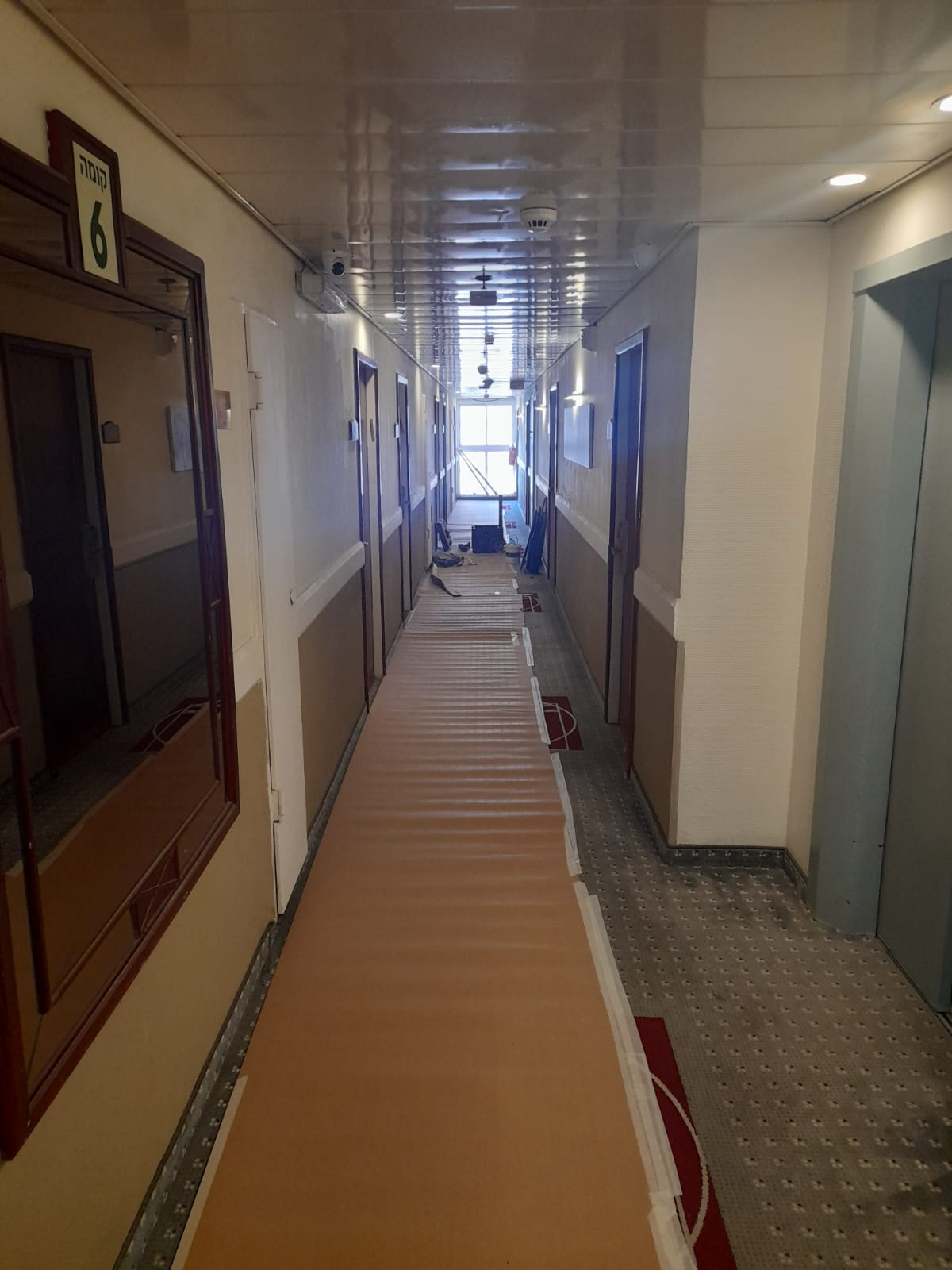 שיפוץ מלון לאונרדו