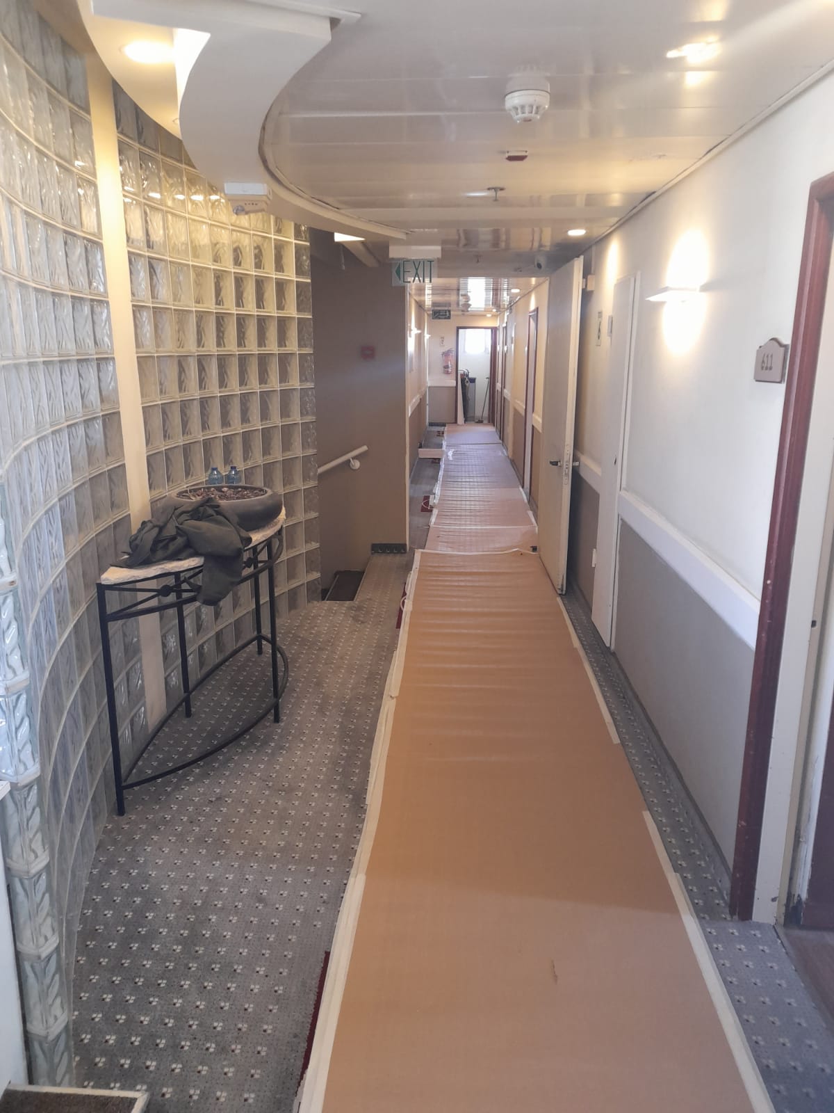 שיפוץ מלון לאונרדו