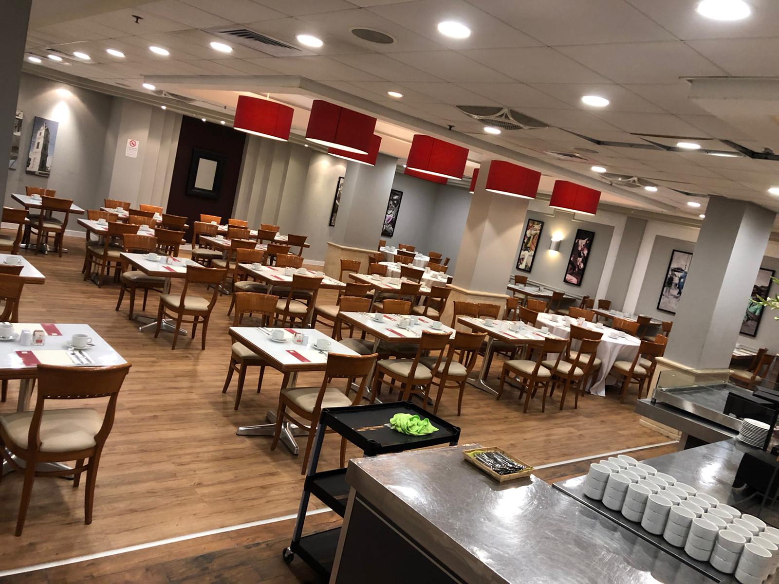 שיפוץ מלון לאונרדו