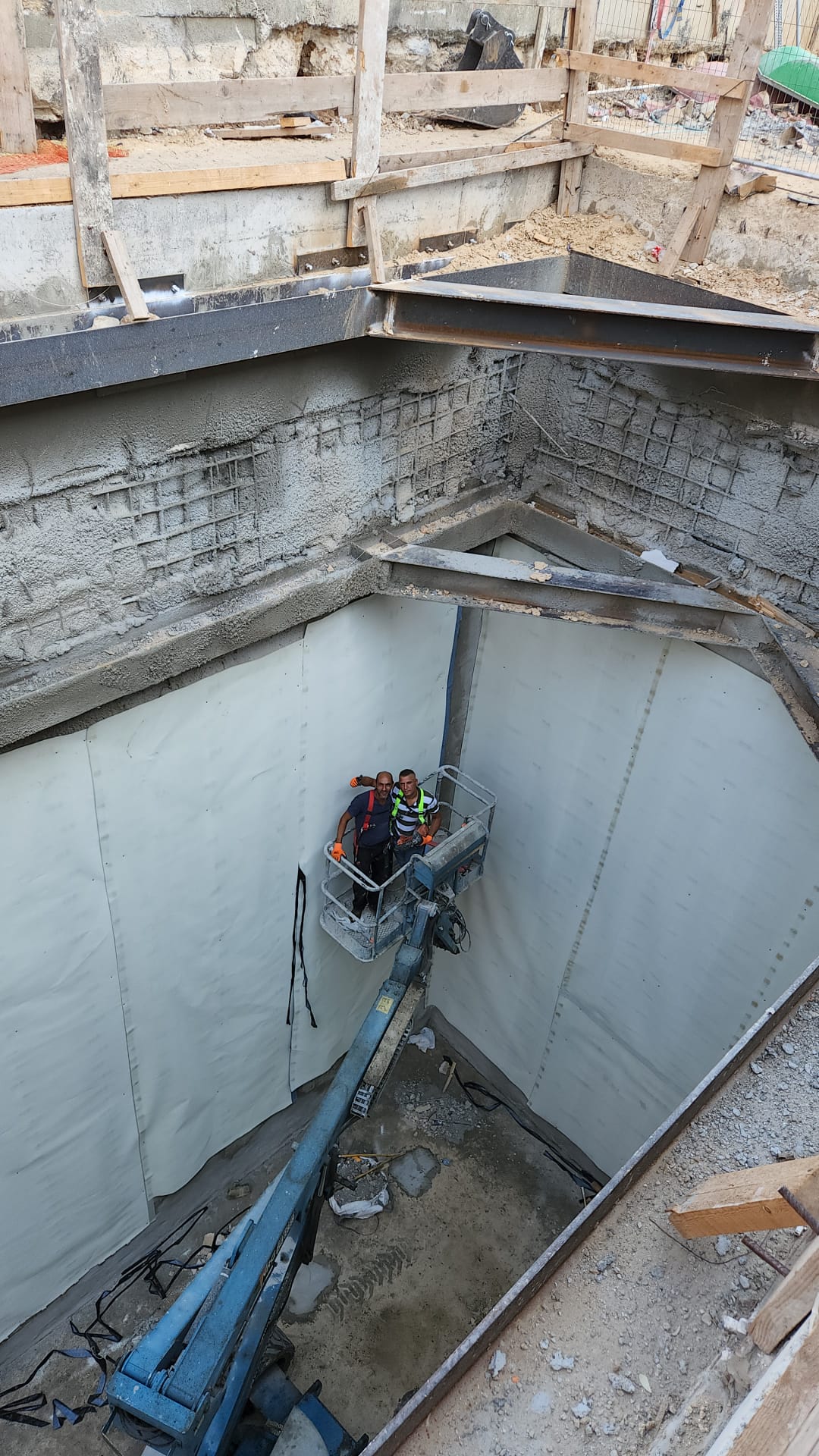 איטום ביריעות לבנות