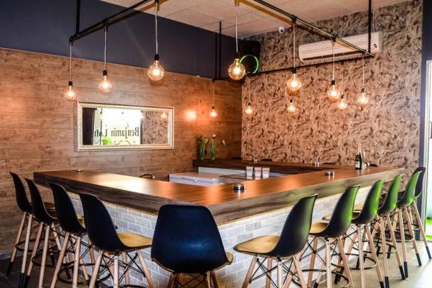 צילום מעבודה של מאיר בן שטרית