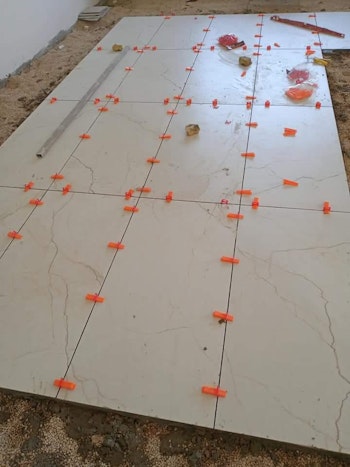 ריצוף וחיפוי קירות