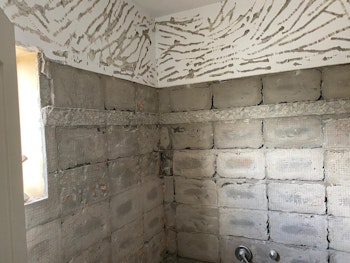 ריצוף וחיפוי קירות